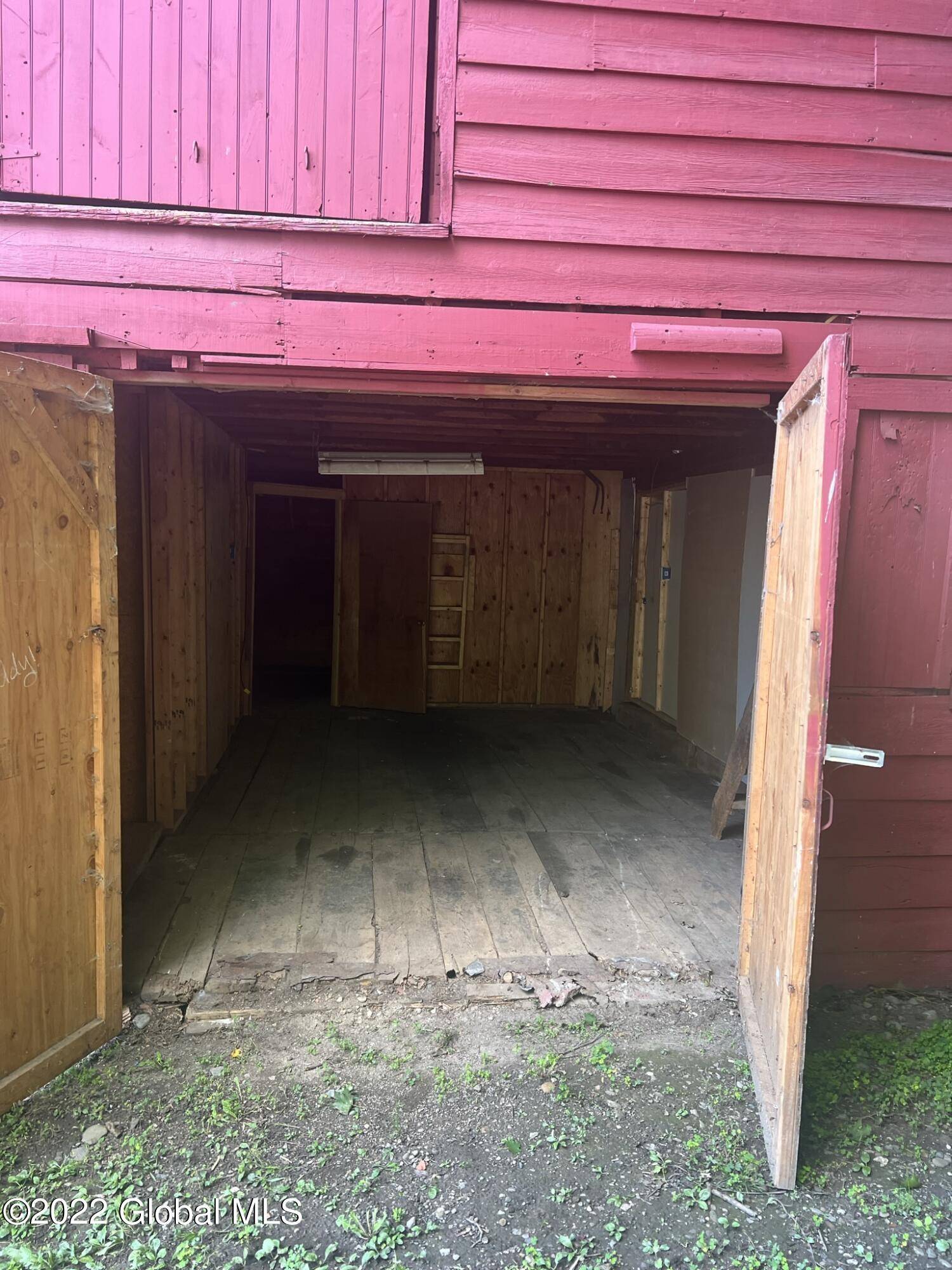 Voorheesville, NY 12186,41 S Main Street #Barn