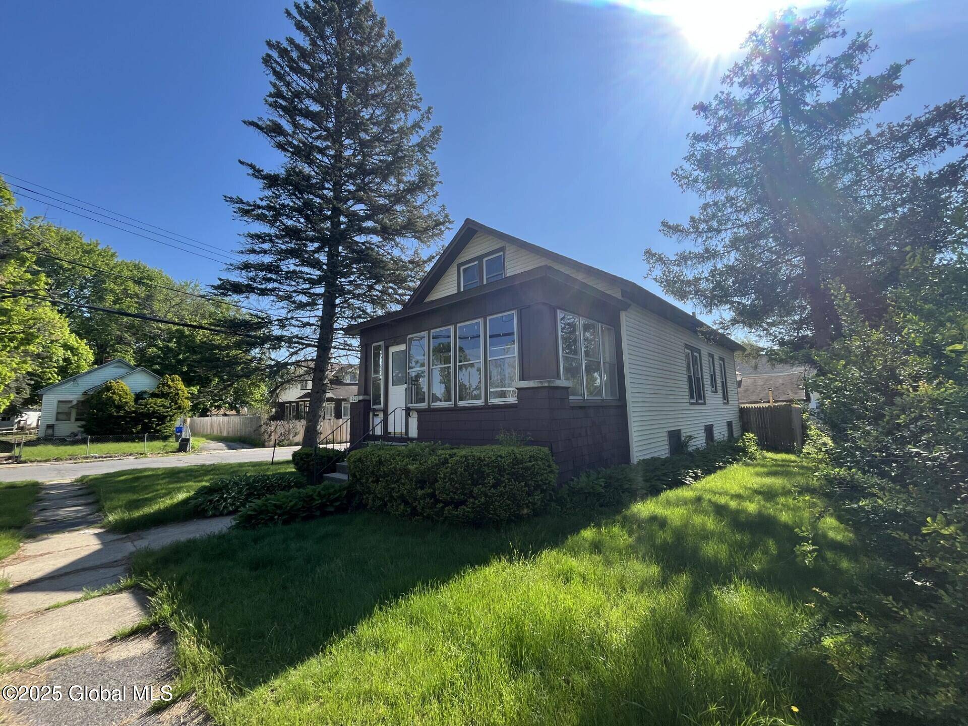 Rensselaer, NY 12144,1822 7th Street