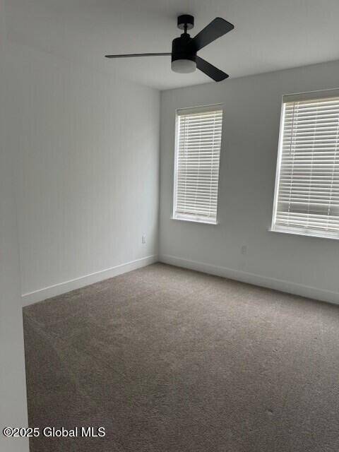 East Greenbush, NY 12061,578 Columbia Turnpike #407