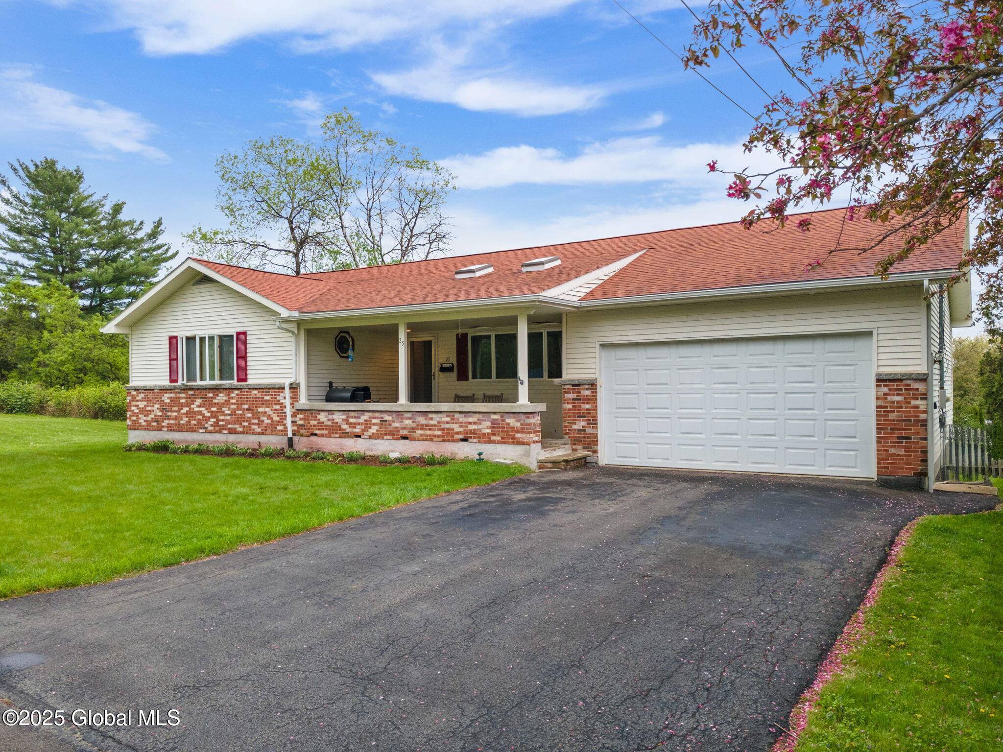 Gloversville, NY 12078,25 Northern Terrace