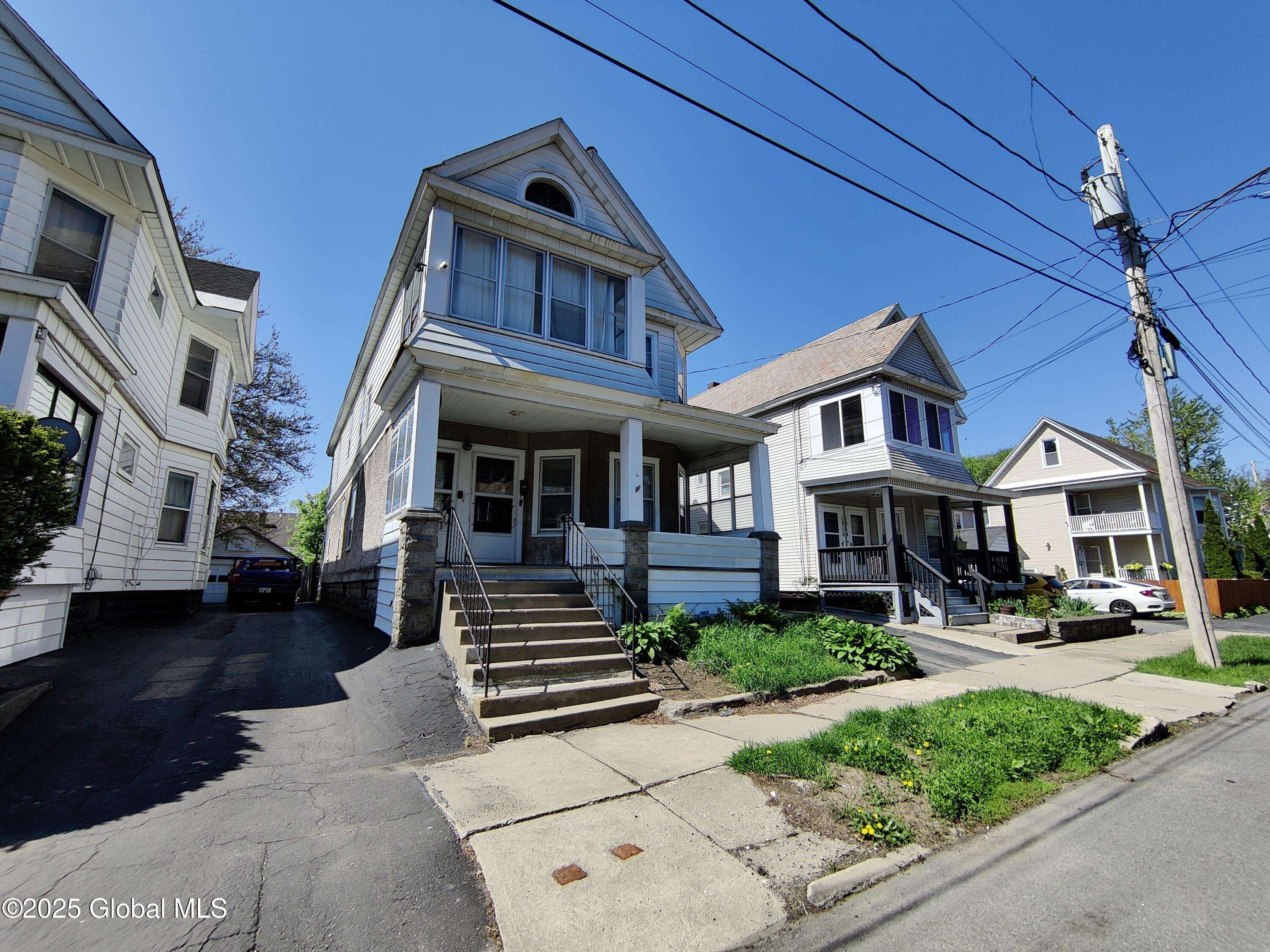Schenectady, NY 12308,1318 Poplar Street
