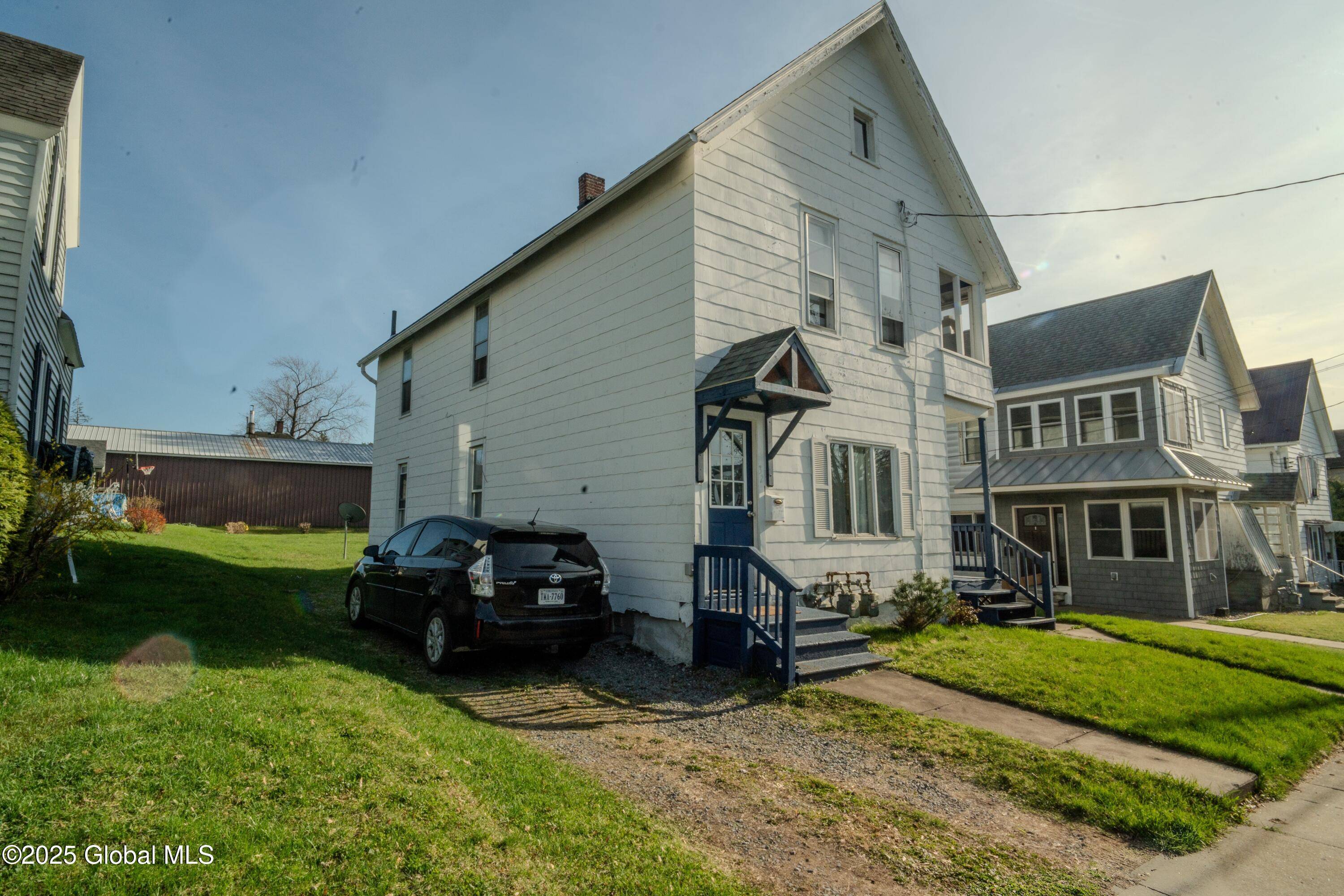 Gloversville, NY 12078,32 Walnut Street