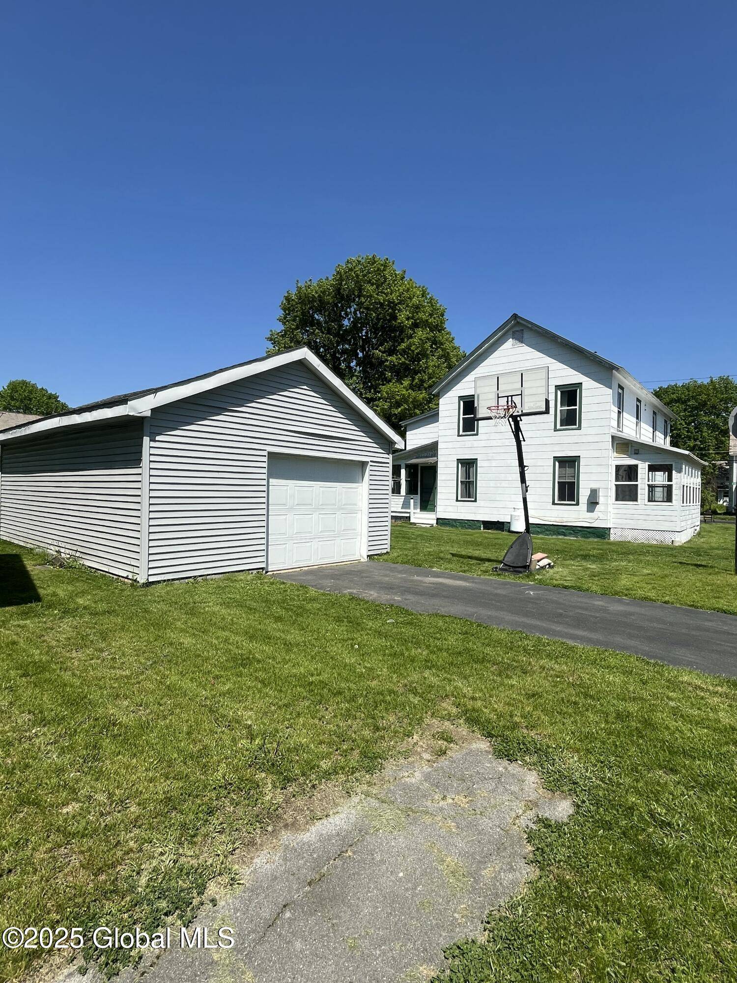 Greenwich, NY 12834,61 Bleeker Street