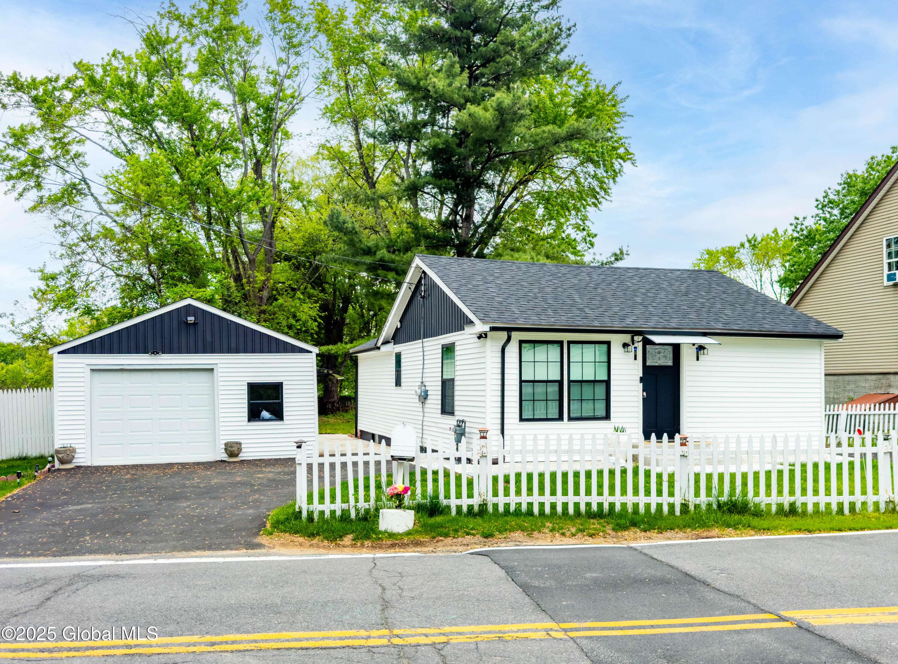 Colonie, NY 12047,15 Schaffer Drive