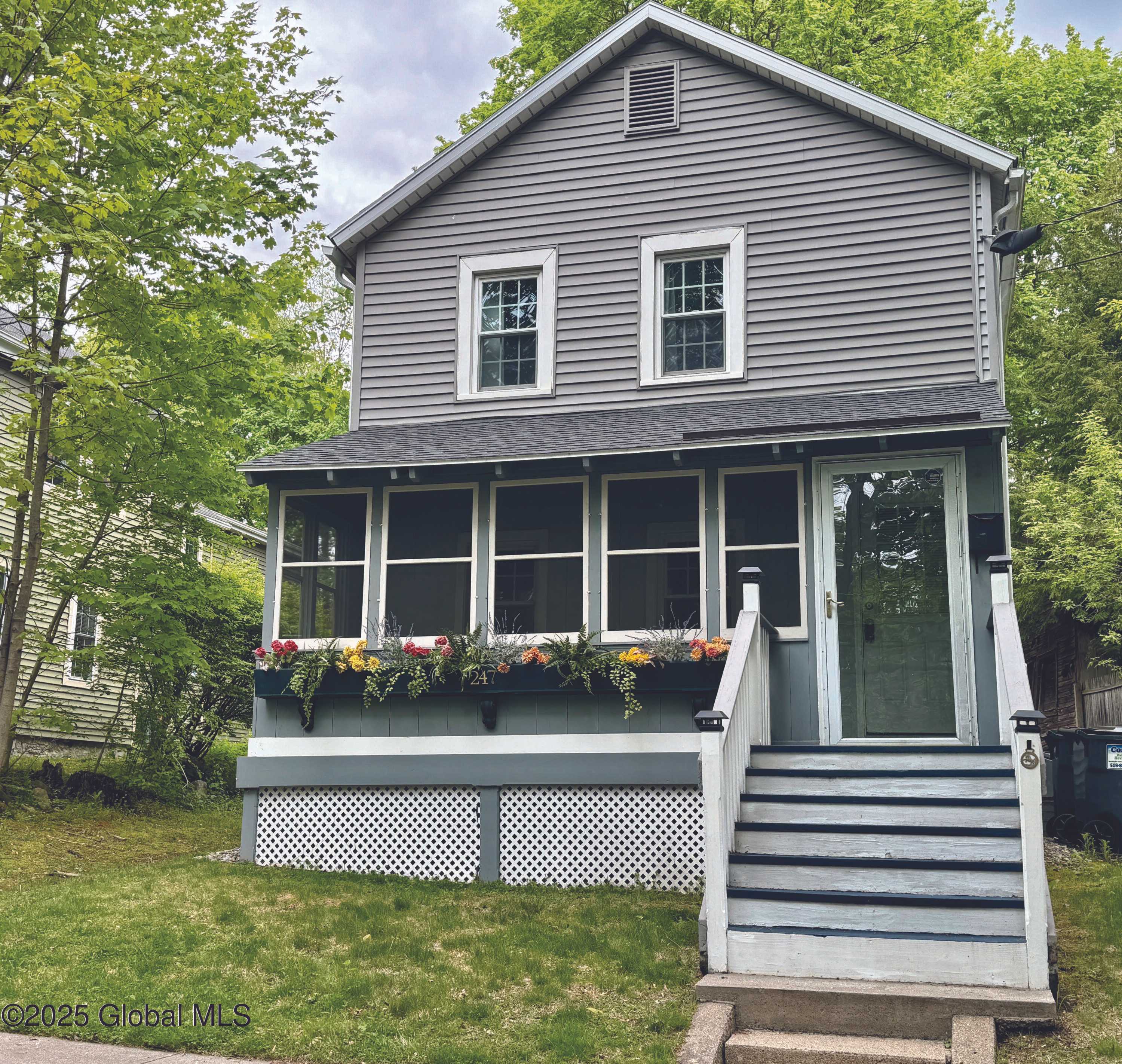 Saratoga Springs, NY 12866,247 Maple Avenue