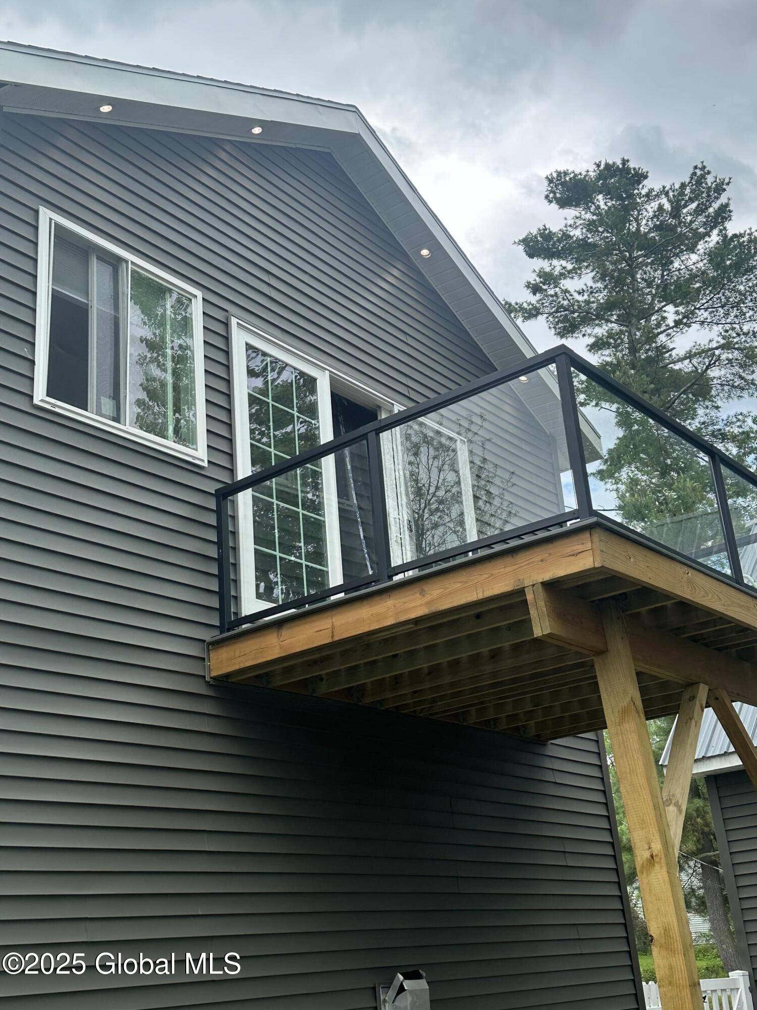 Sand Lake, NY 12018,30 Penny Lane