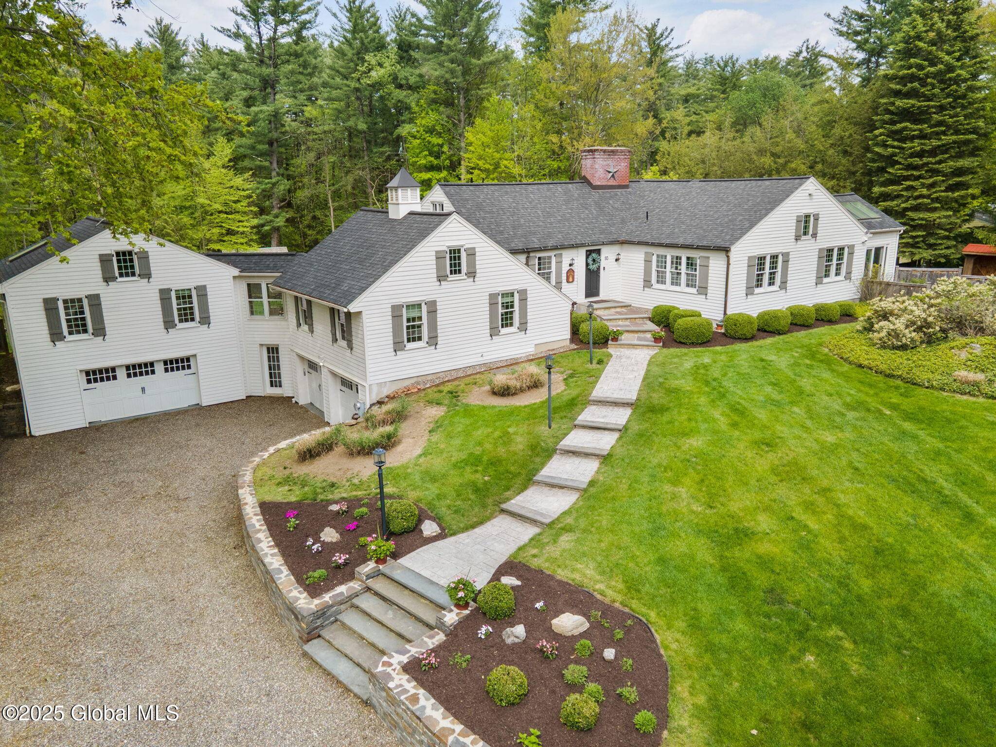 Bethlehem, NY 12159,93 Font Grove Road