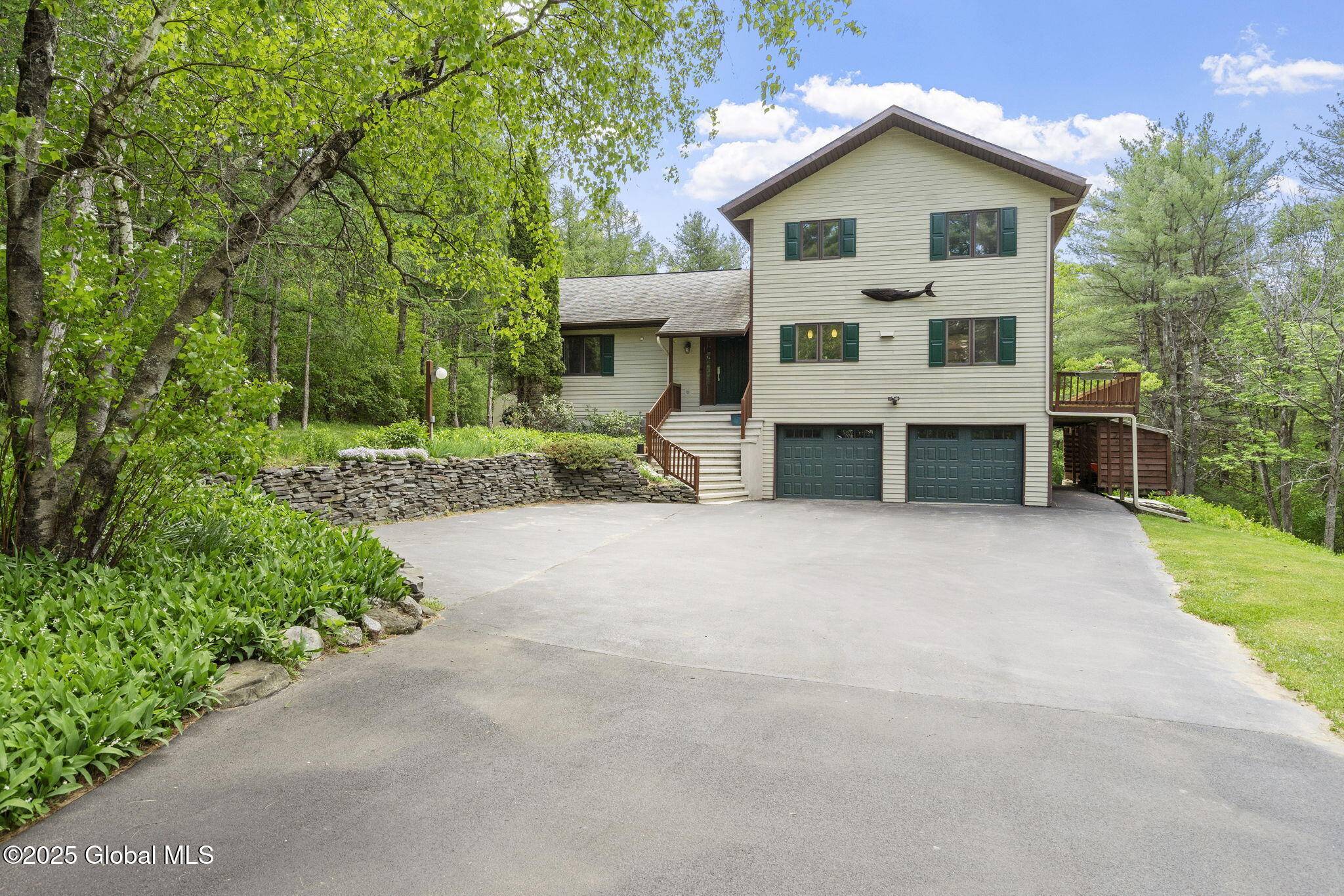 Guilderland, NY 12009,6175 Hawes Road