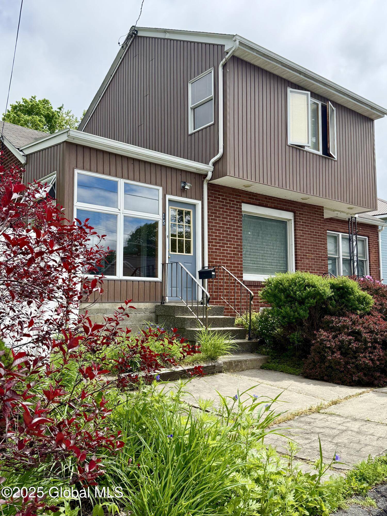 Waterford, NY 12188,15 Park Place