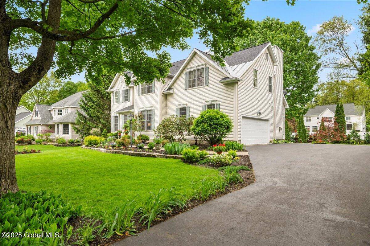 Wilton, NY 12831,71 Hearthstone Drive
