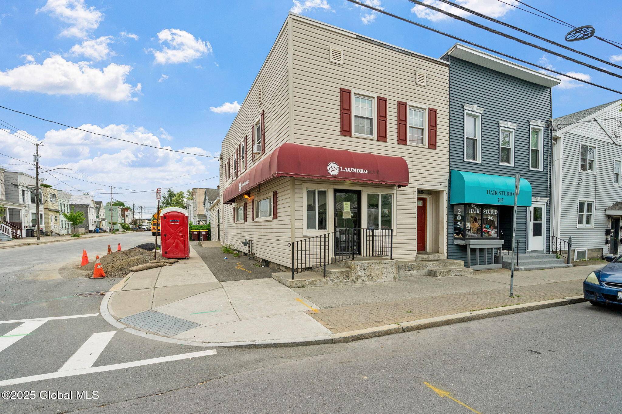 Albany, NY 12206,207 N Allen Street