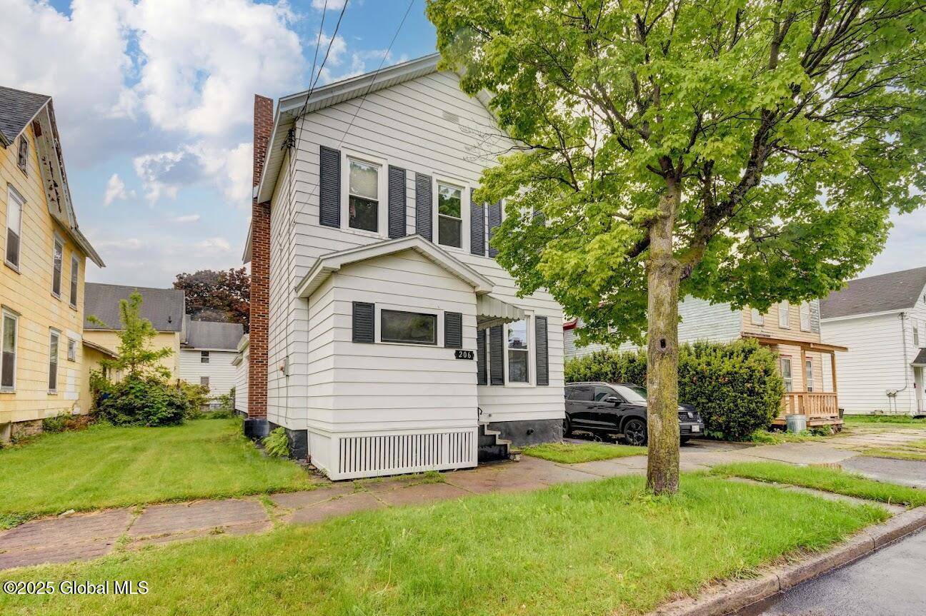 Johnstown, NY 12095,206 N Market Street
