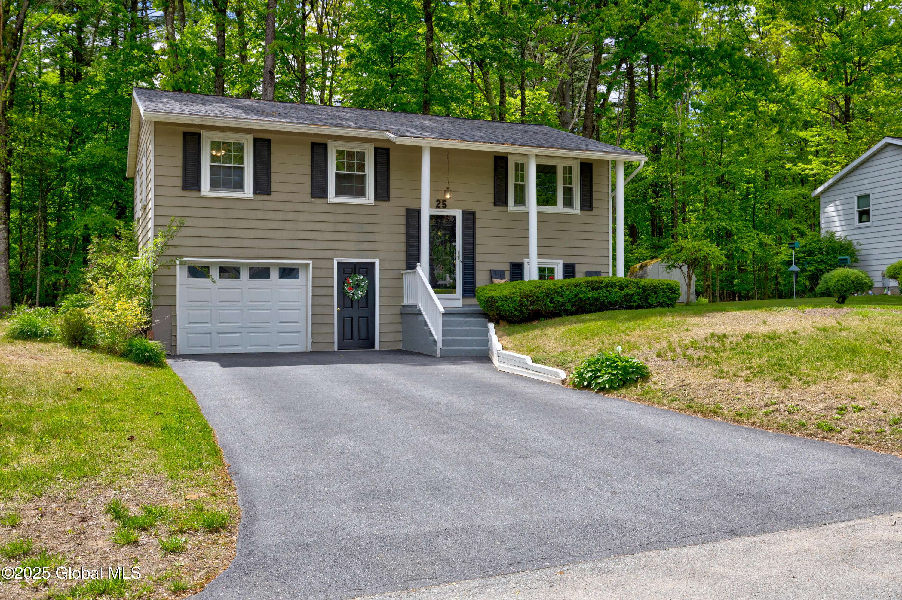 Saratoga Springs, NY 12866,25 Lamplighter Lane Lane