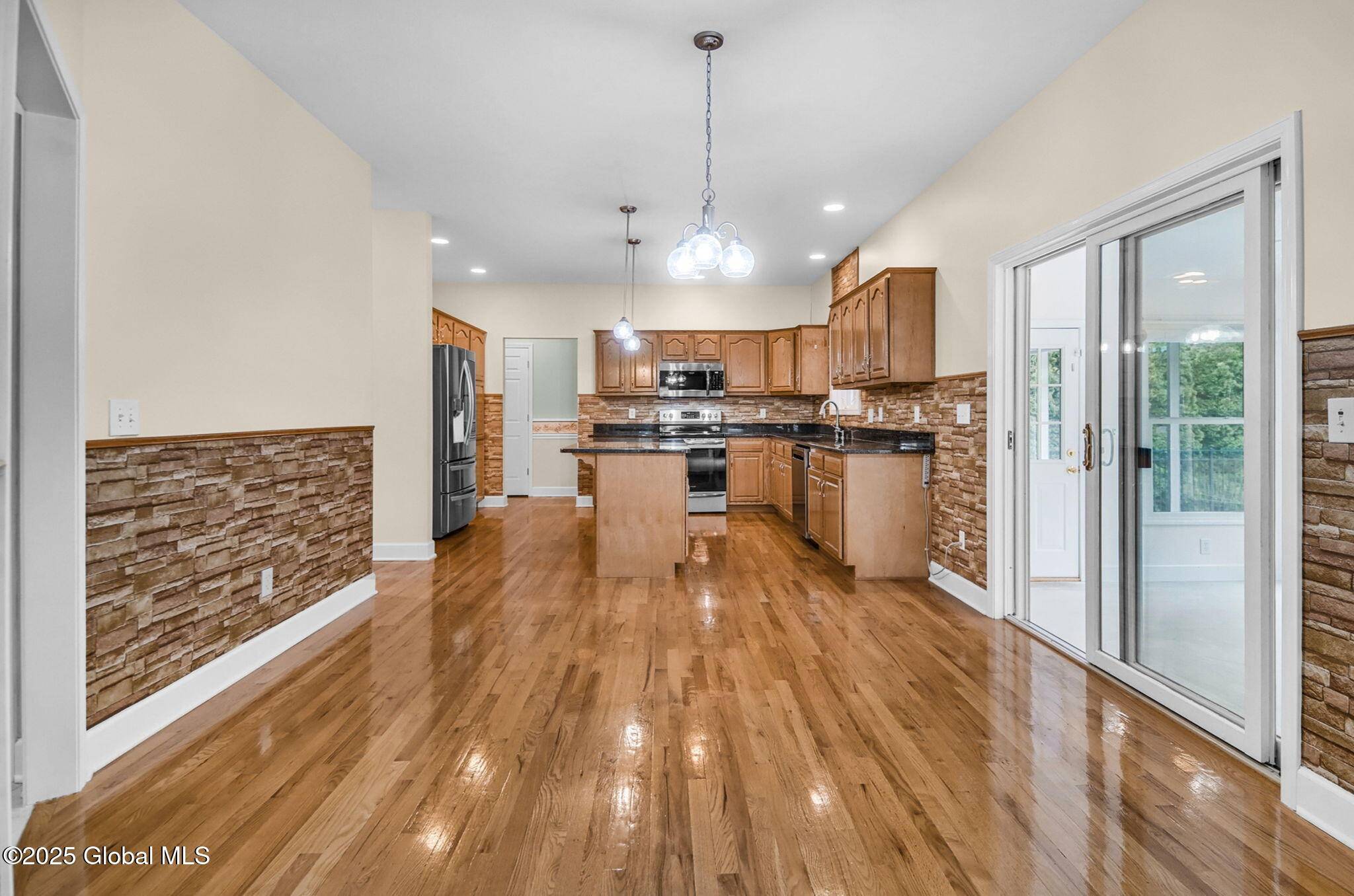 Clifton Park, NY 12065,23 Jarose Place