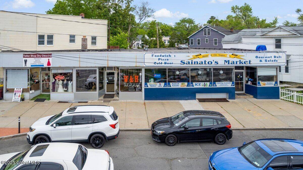 Albany, NY 12208,423 Quail Street