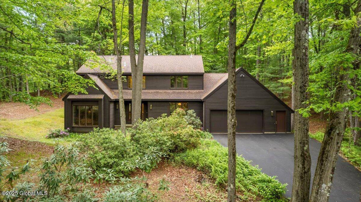 Clifton Park, NY 12065,38 Robinwood Drive