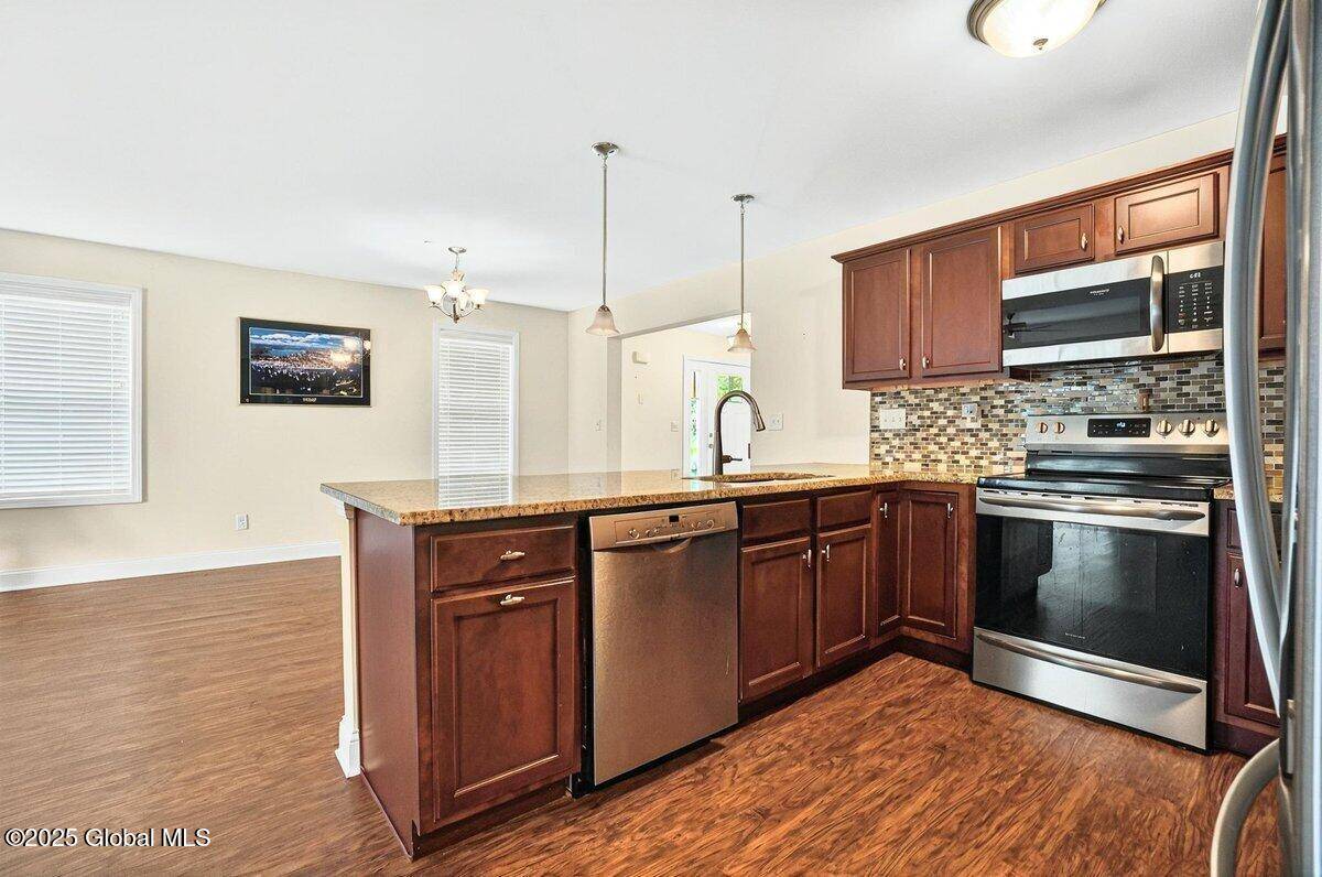 Ballston, NY 12020,15 Kasey Pass