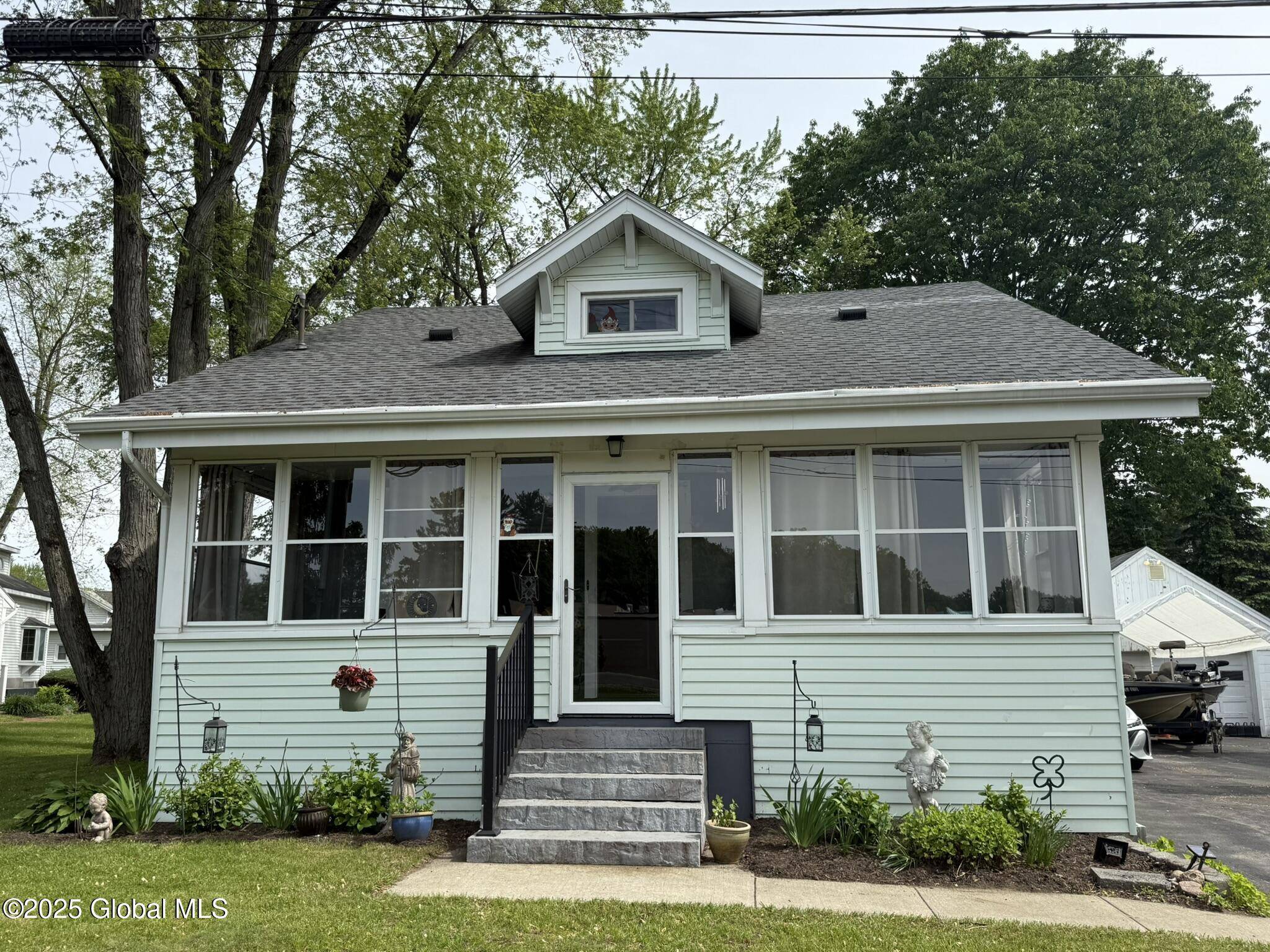 Bethlehem, NY 12158,8 Hackett Street