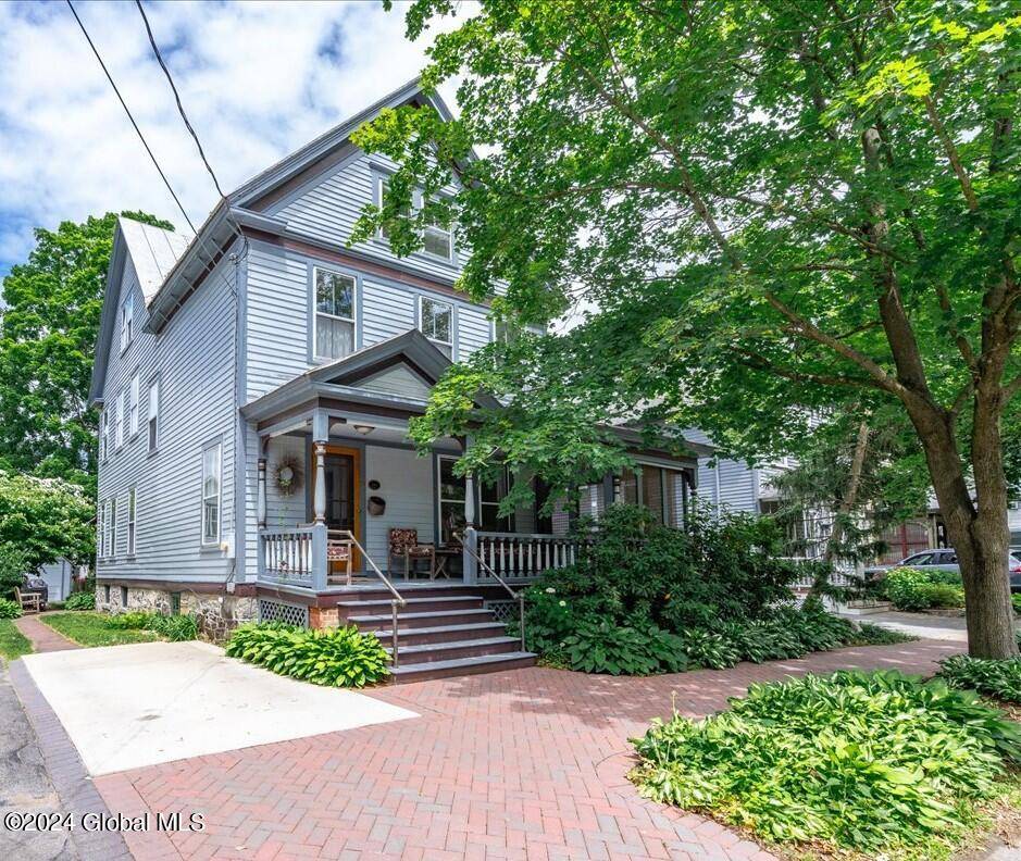 Saratoga Springs, Inside, NY 12866,19 George Street