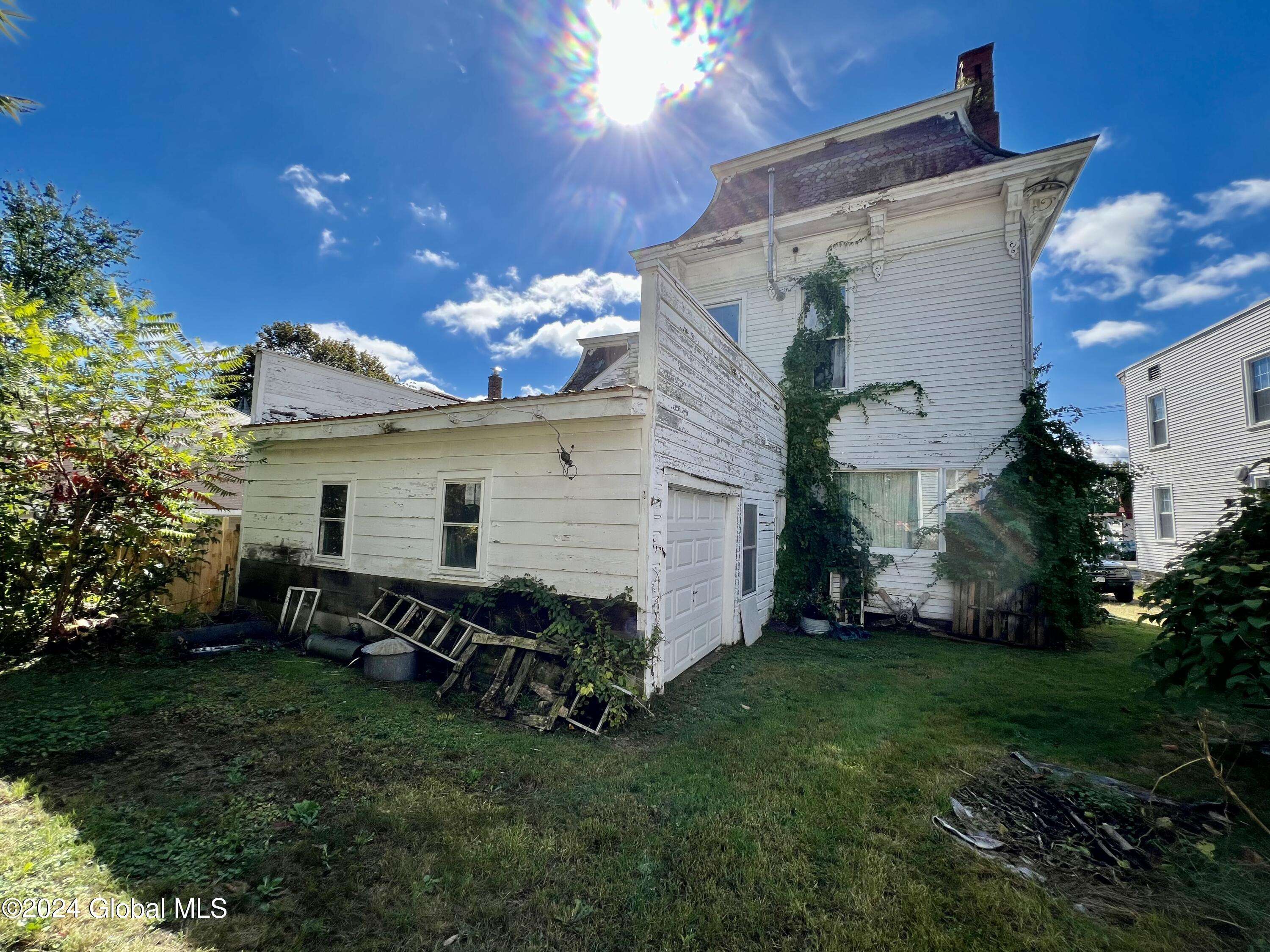 Cambridge, NY 12816,50 W Main Street