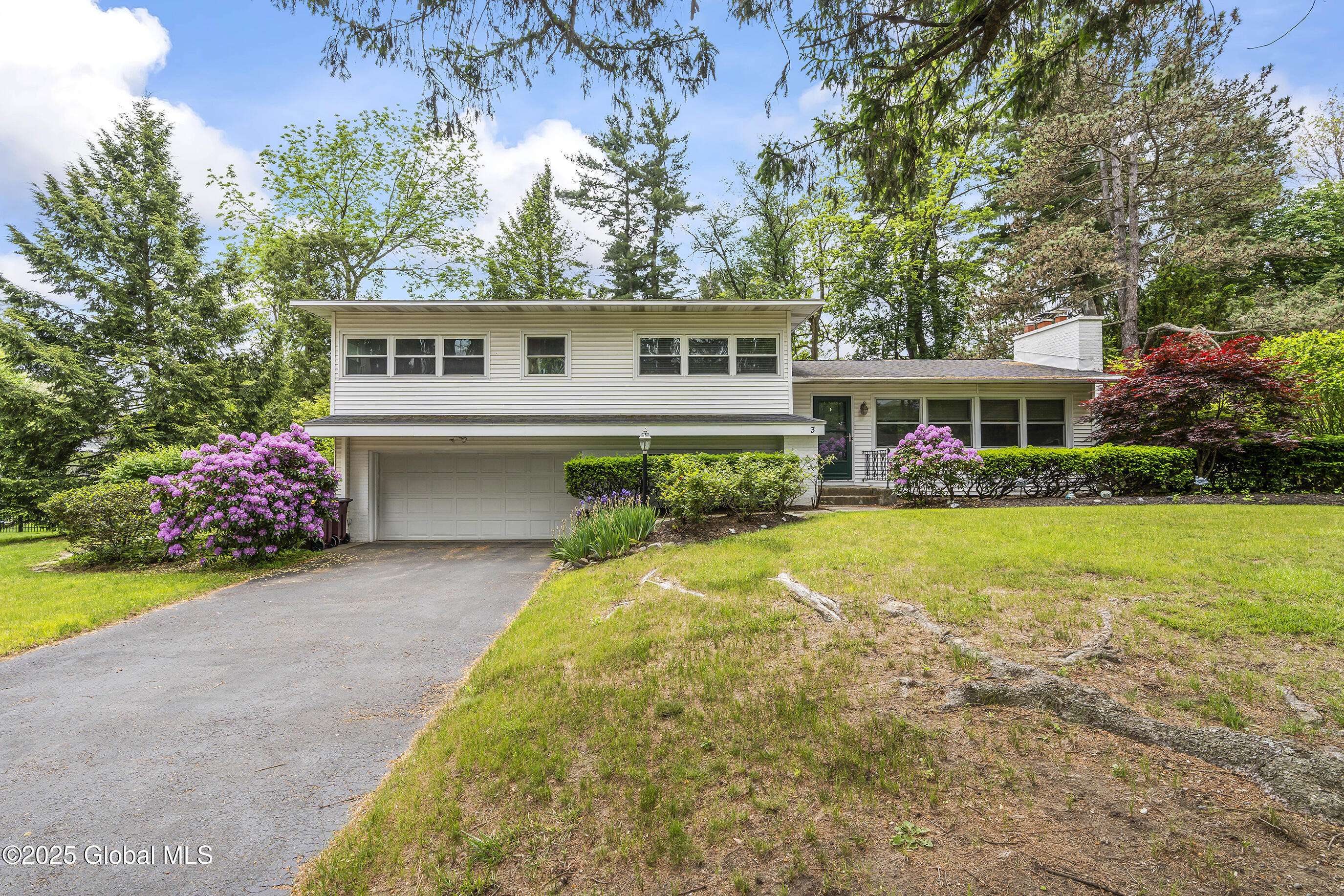 Colonie, NY 12211,3 Paul Holly Drive
