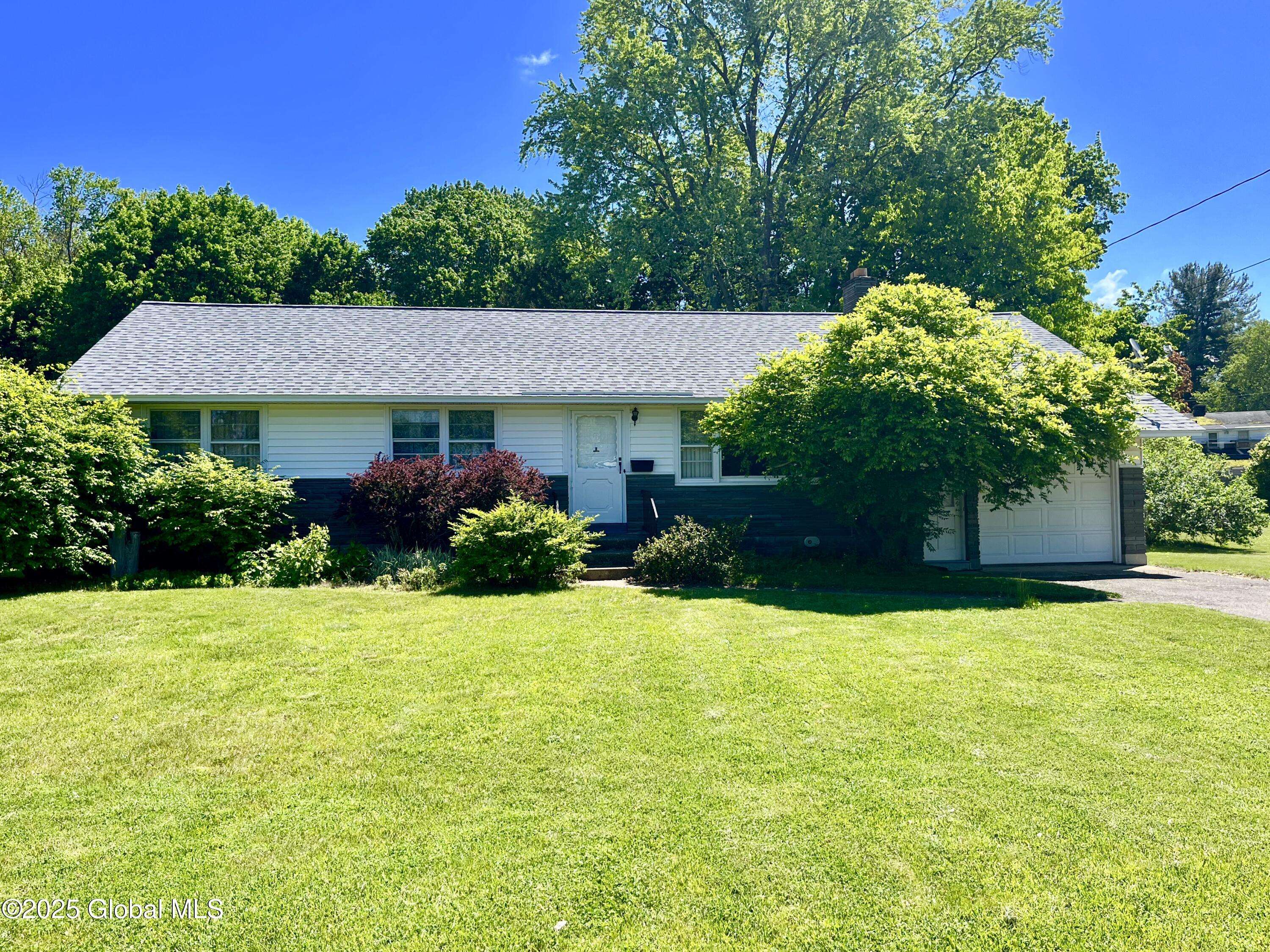 Glenville, NY 12302,19 Lillian Drive