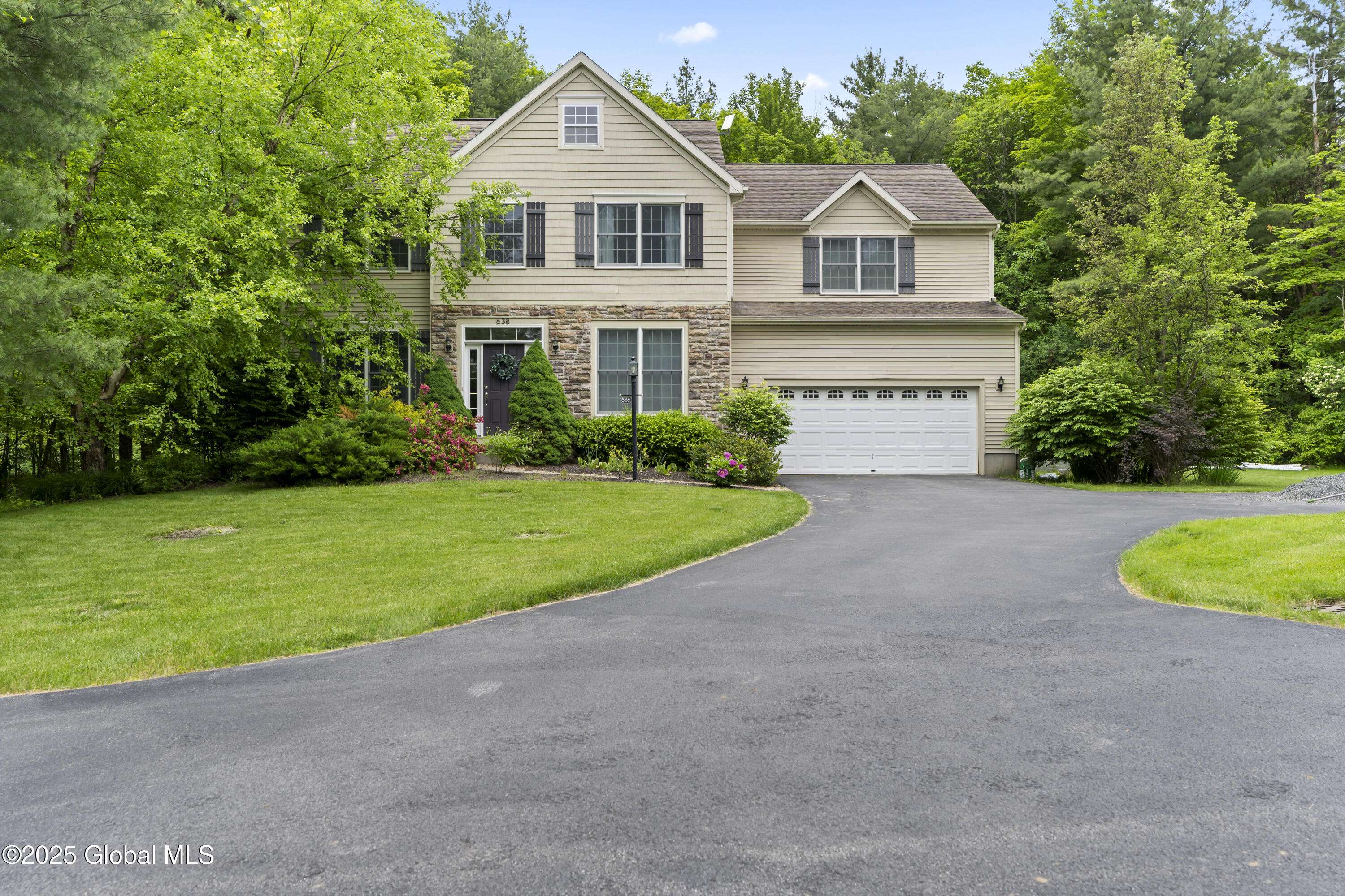 Clifton Park, NY 12065,638 Grooms Road
