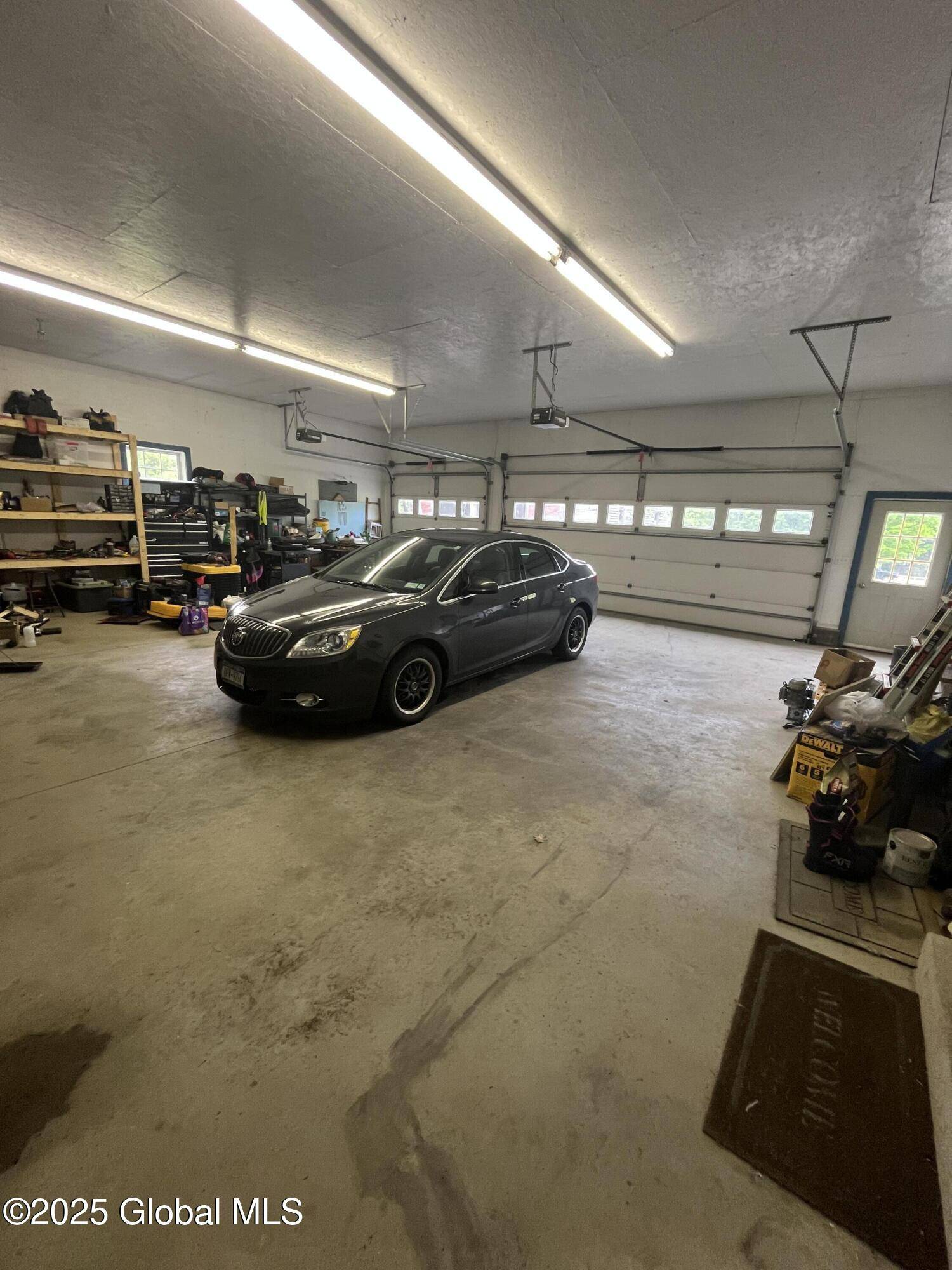 Moriah, NY 12956,2940 Plank Road