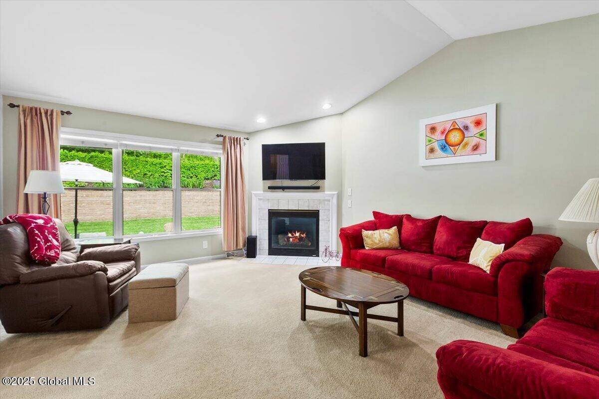 North Greenbush, NY 12198,95 Whiteview Road