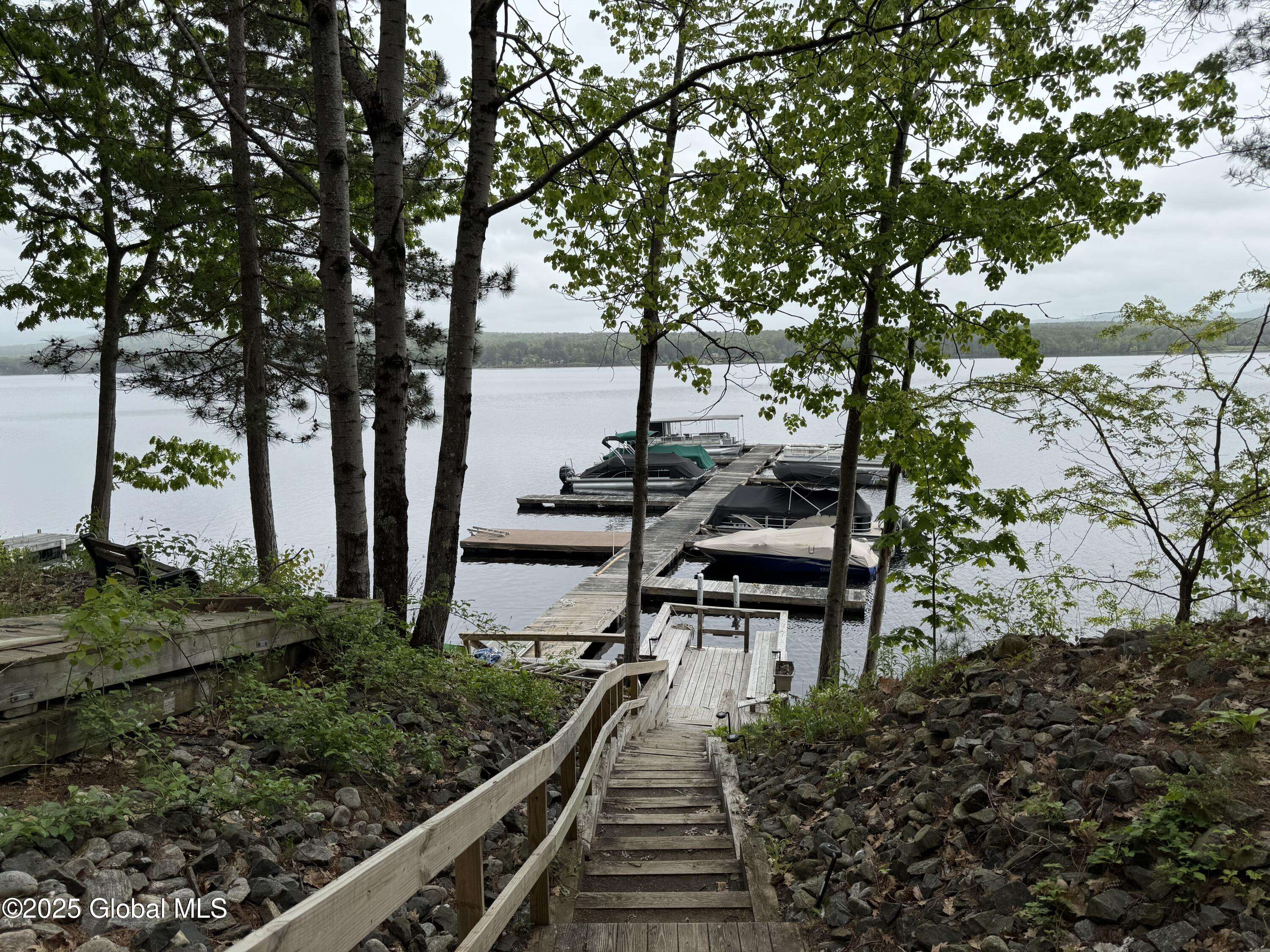 Northampton, NY 12117,147 Lakeview Avenue