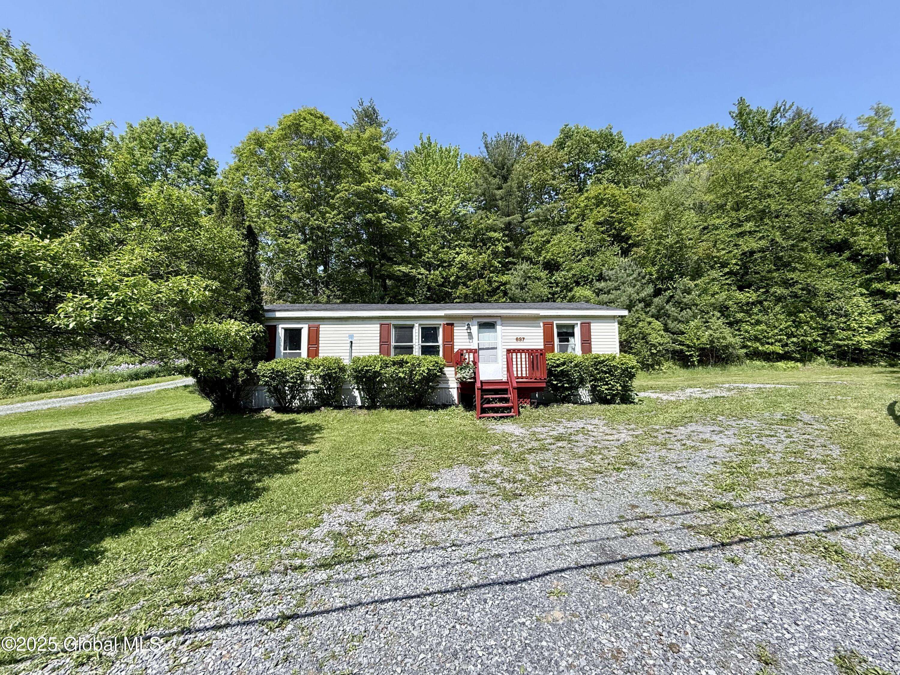 Gloversville, NY 12078,637 State Highway 309