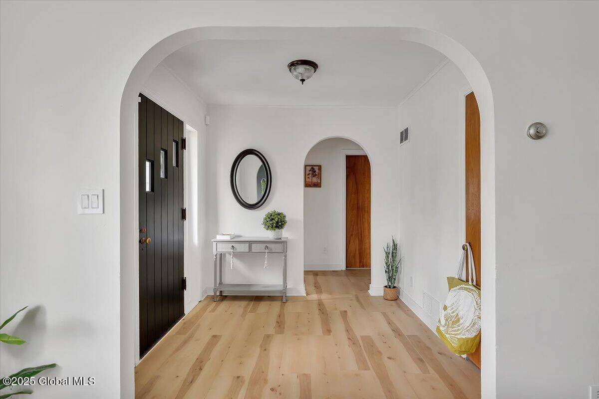 Hudson, NY 12534,55 Fairview Avenue