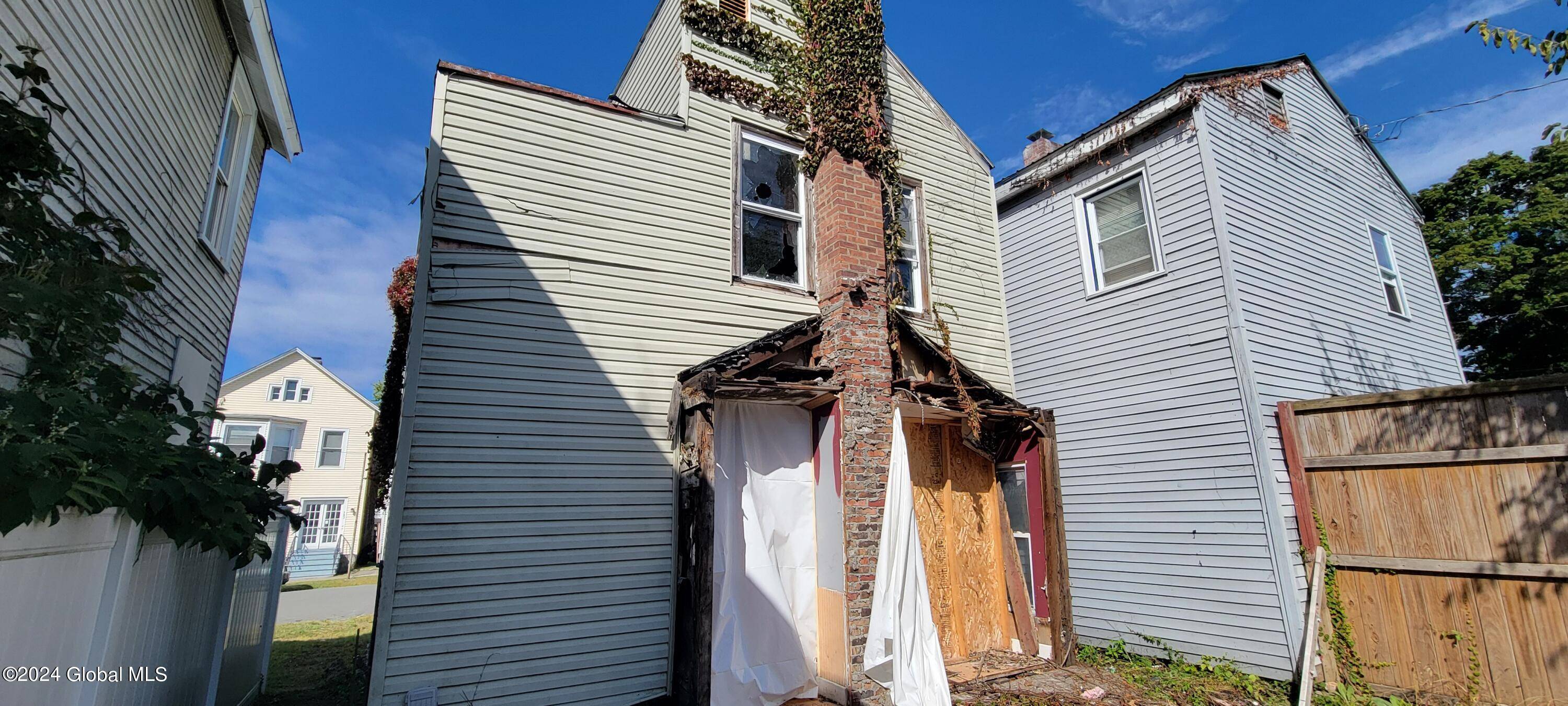 Troy, NY 12182,786 4th Avenue