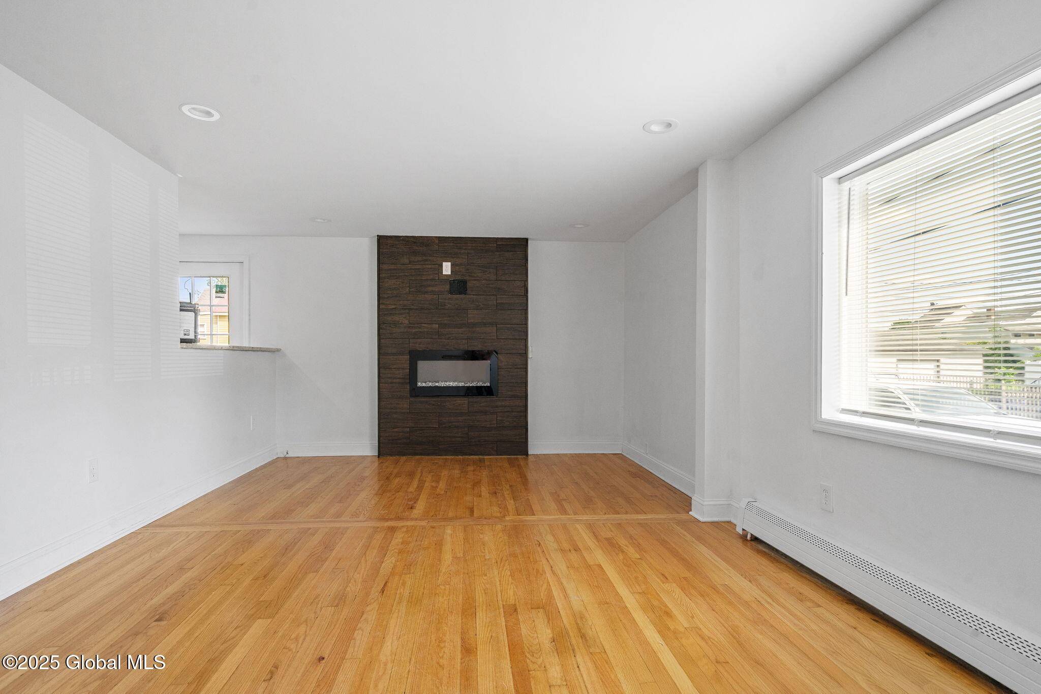 Watervliet, NY 12189,433 9th Street