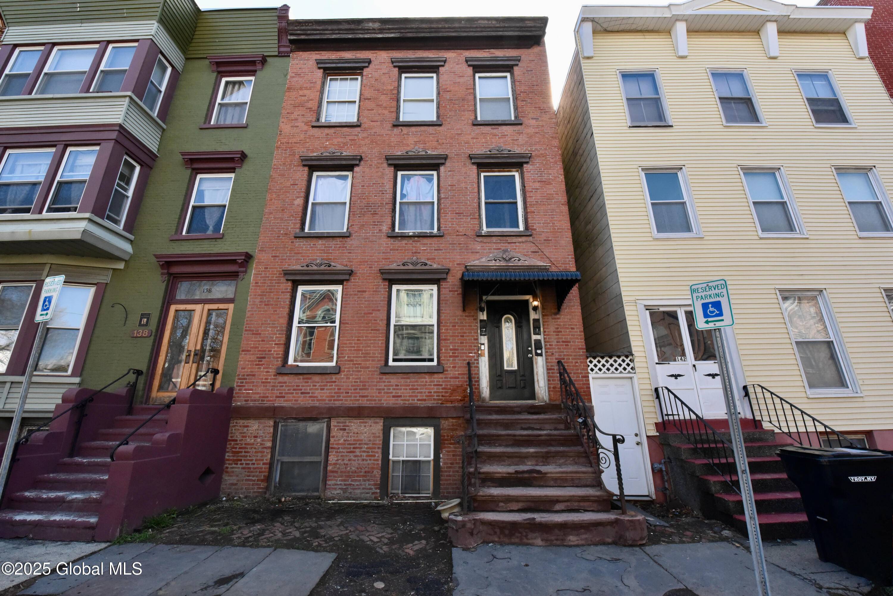 Troy, NY 12180,140 3rd Street