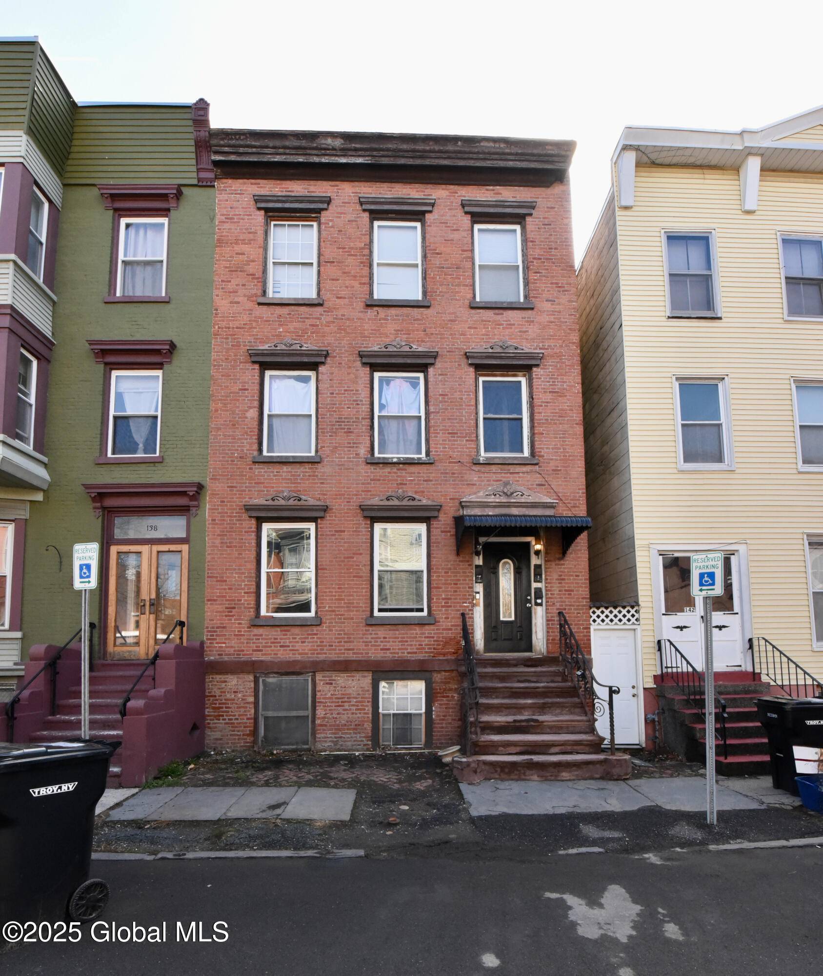 Troy, NY 12180,140 3rd Street