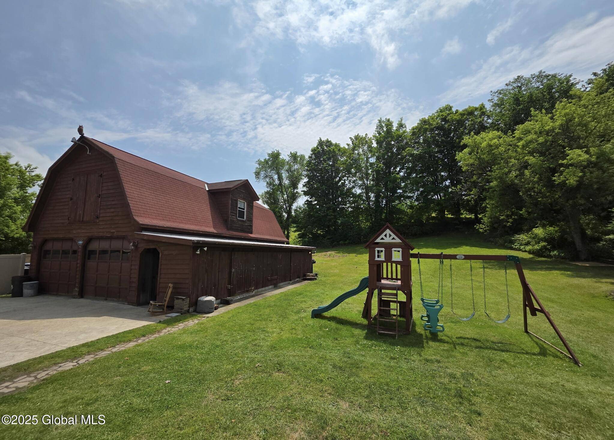 Valley Falls, NY 12185,132 Tomhannock Road
