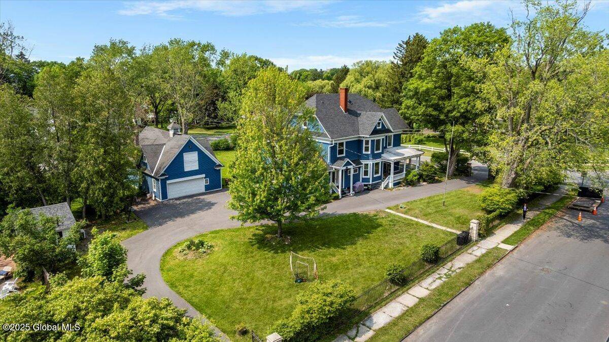 Amsterdam, NY 12010,4 Van Dyke Avenue