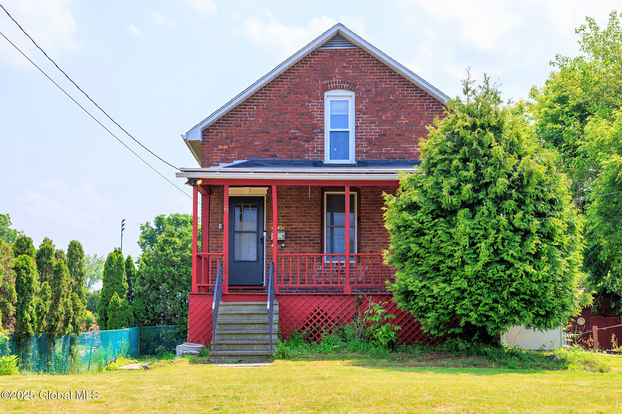 Cohoes, NY 12047,6 Breslin Avenue