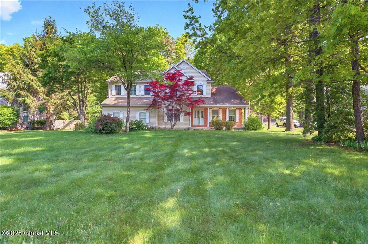Clifton Park, NY 12065,9 Tracey Court