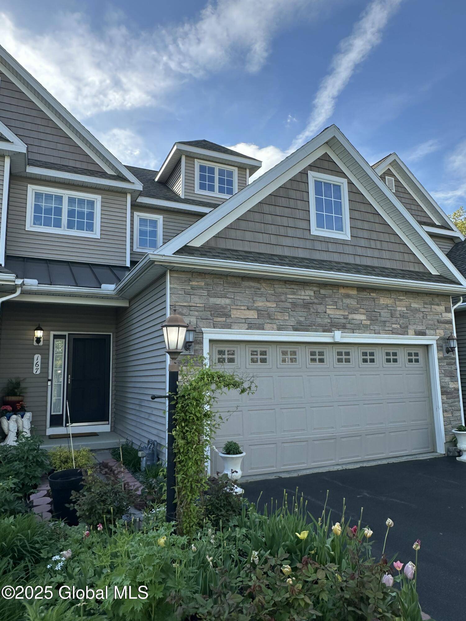 Niskayuna, NY 12304,167 Fieldstone Drive