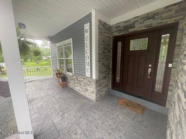 Brunswick, NY 12180,23 Plumadore Drive