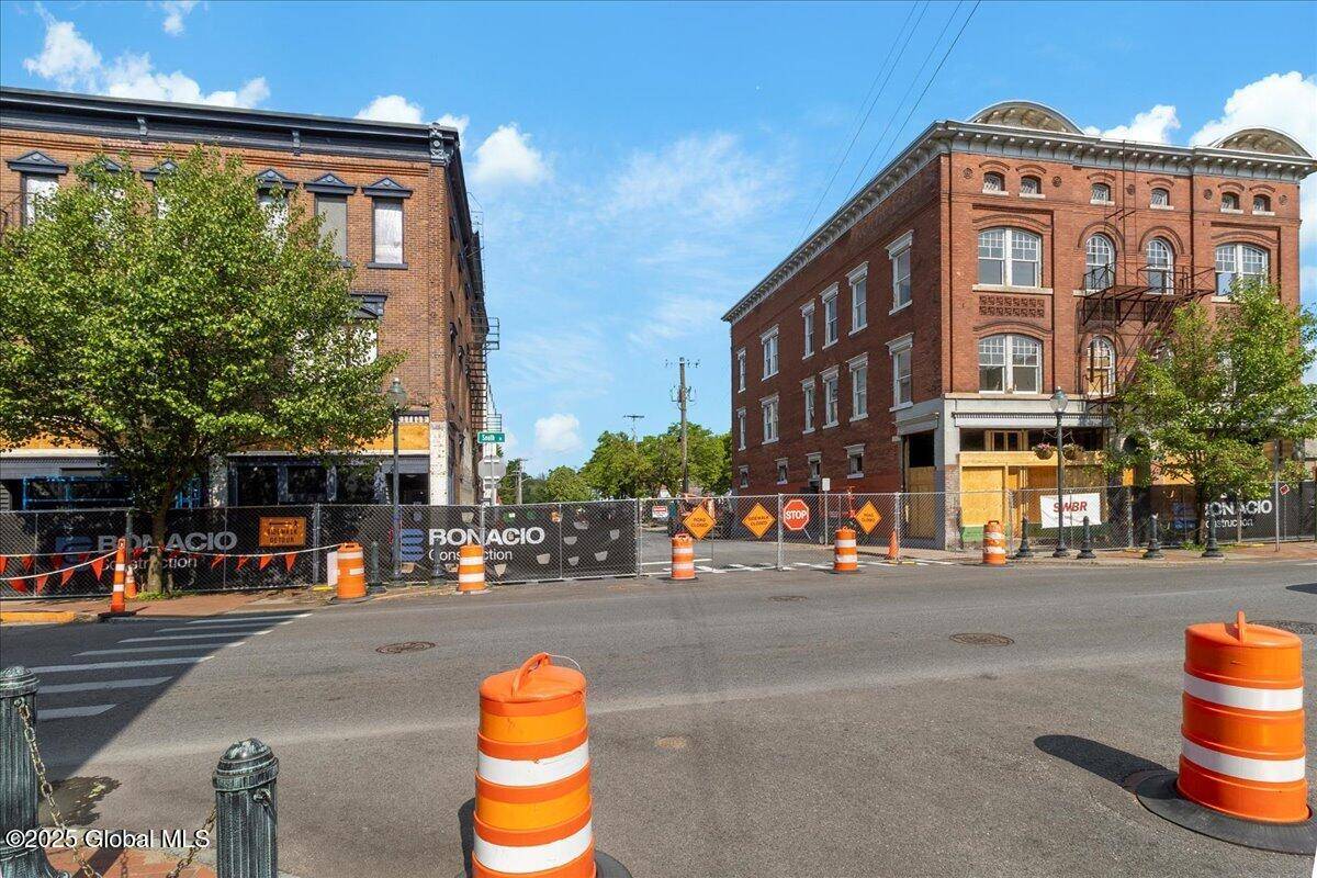 Glens Falls, NY 12801,41 South Street