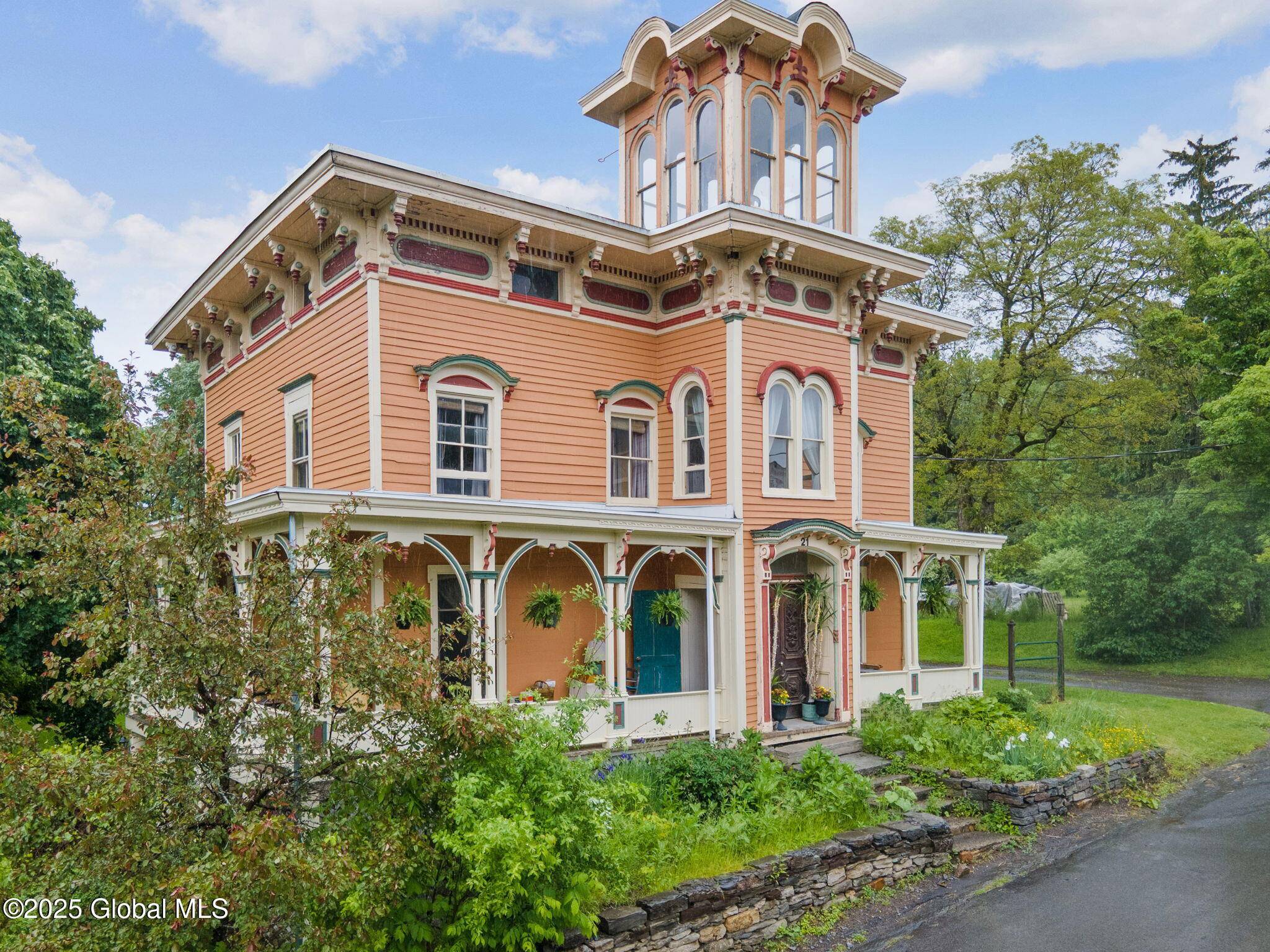 Cherry Valley, NY 13320,21 Lancaster Street