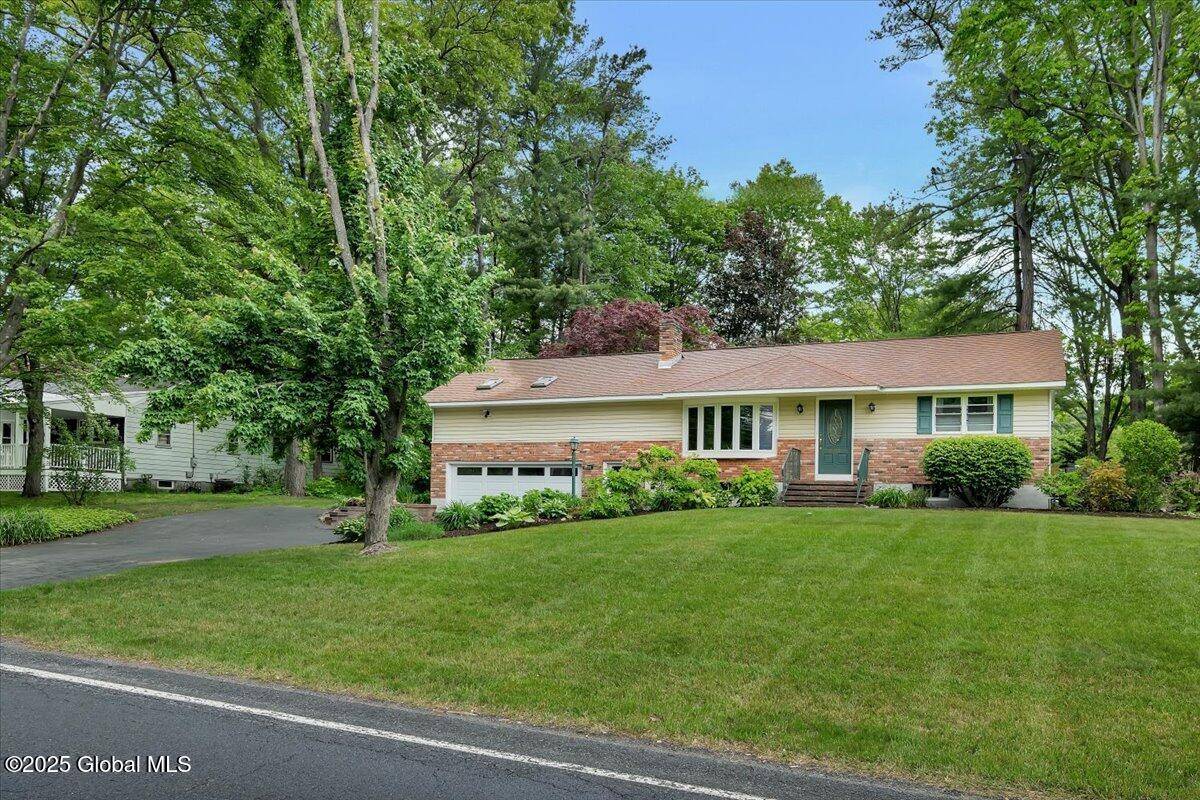 Guilderland, NY 12303,3083 E Old State Road
