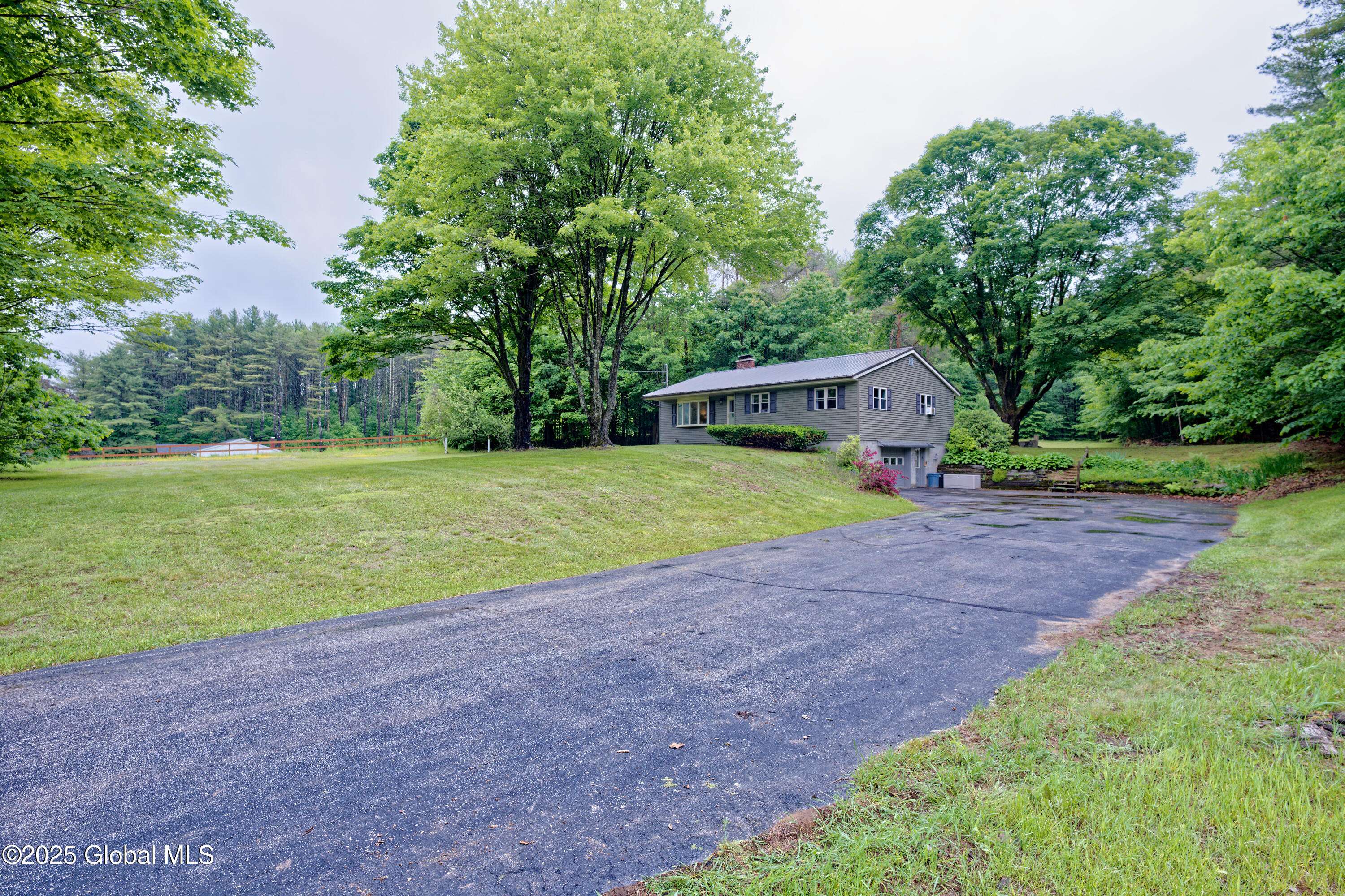 Johnstown, NY 12078,435 County Highway 101