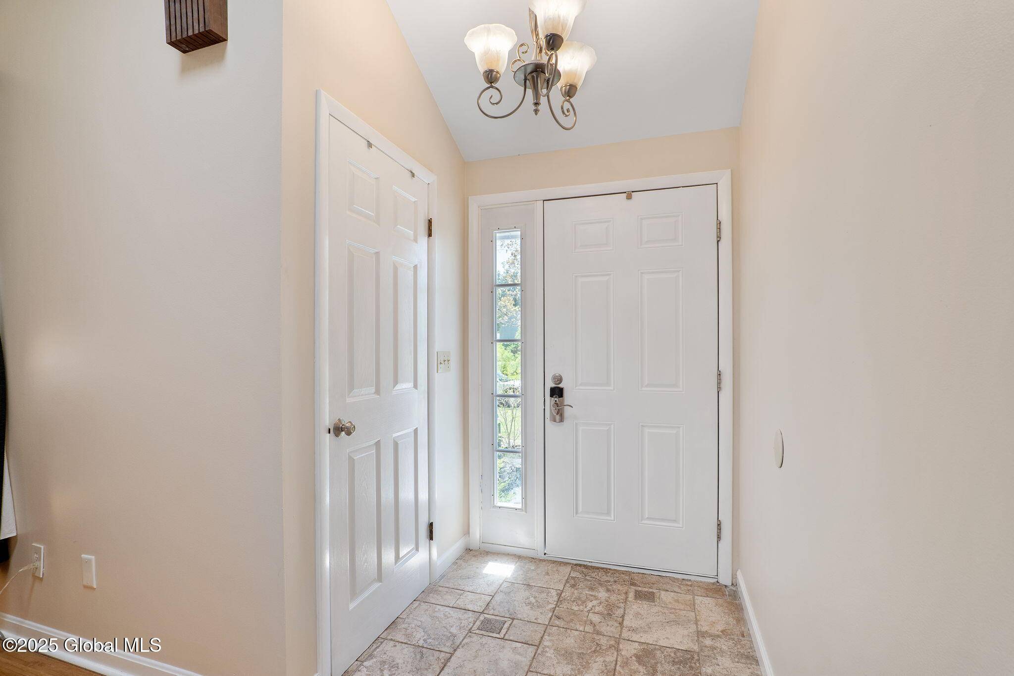 Bethlehem, NY 12054,28 Carolanne Drive