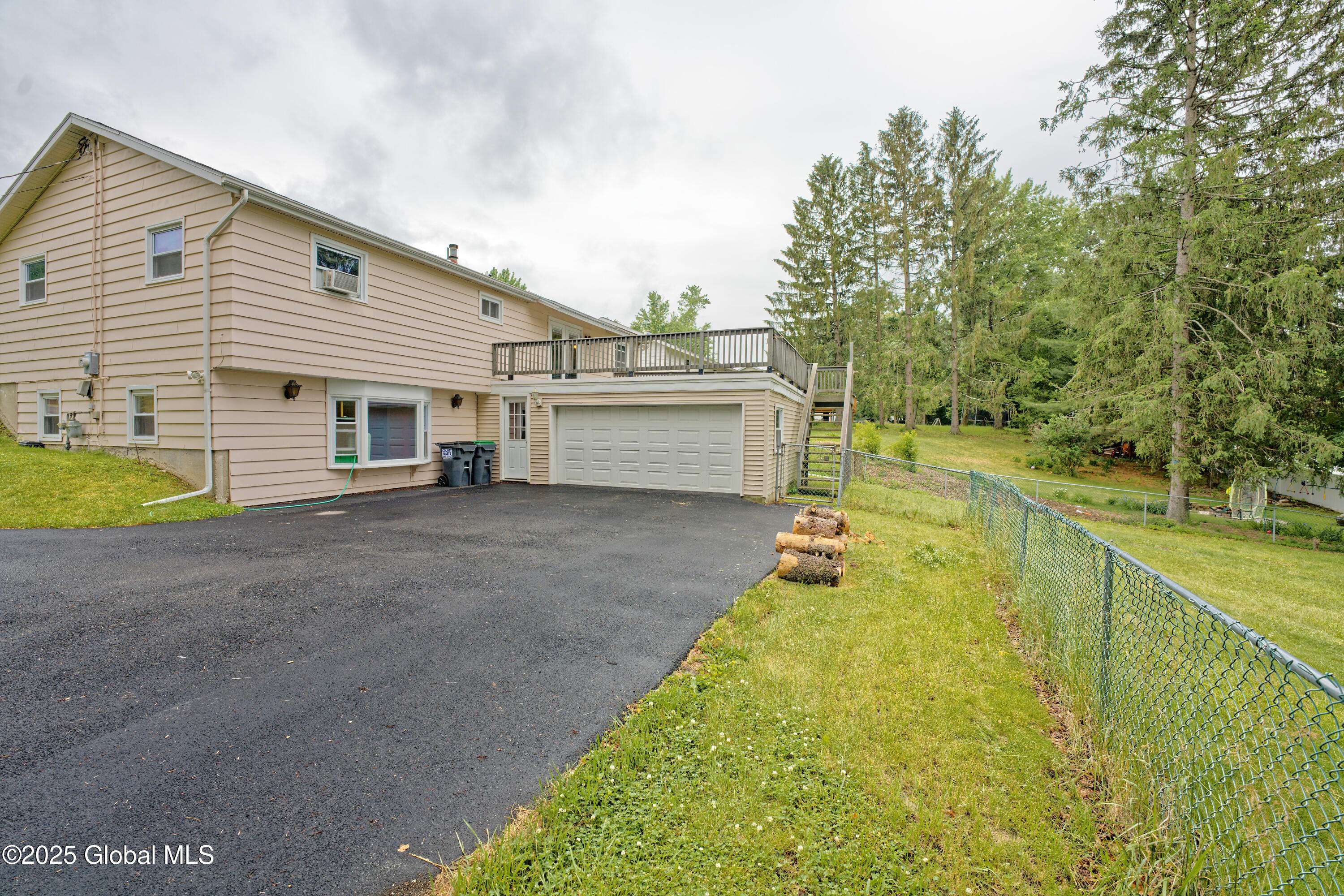 North Greenbush, NY 12198,35 Zelenke Drive