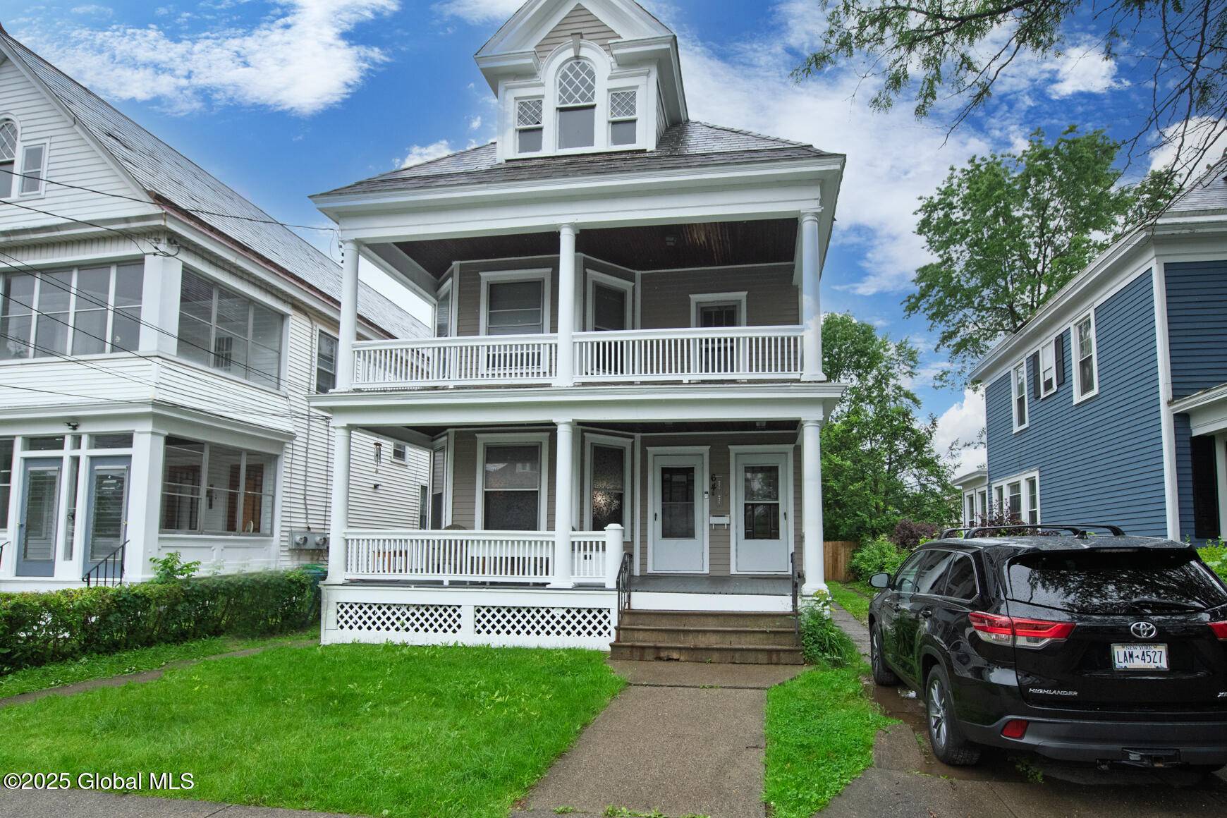 Albany, NY 12209,64 Summit Avenue
