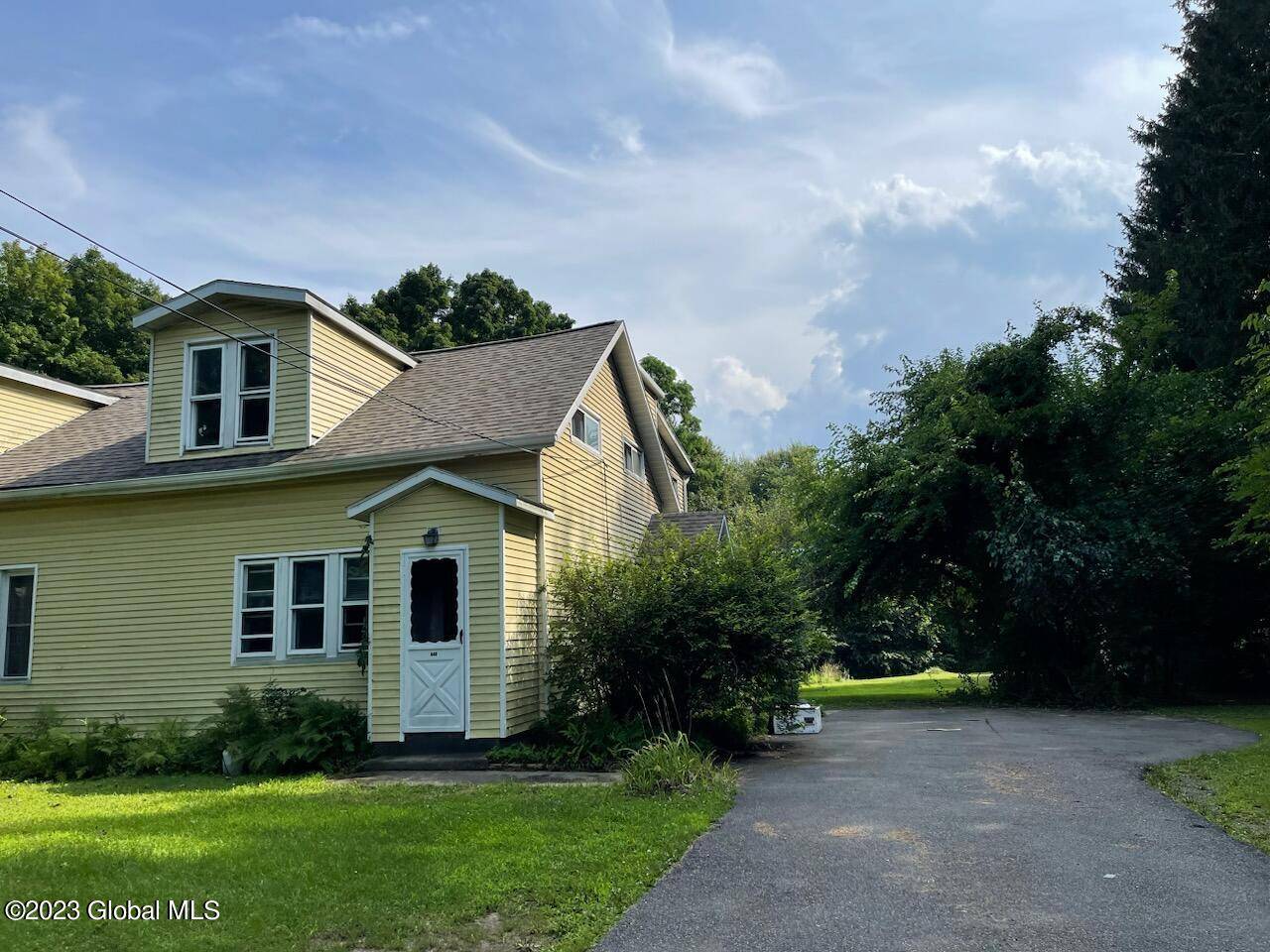 Ballston Spa, NY 12020,648 Malta Avenue
